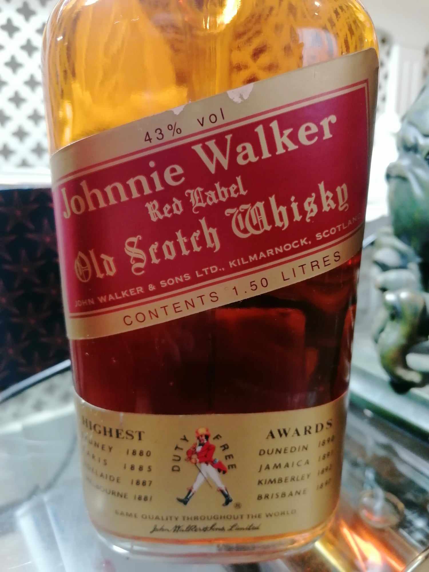 Rare 1.5 Litre Johhnie walker red label 43% with handle 