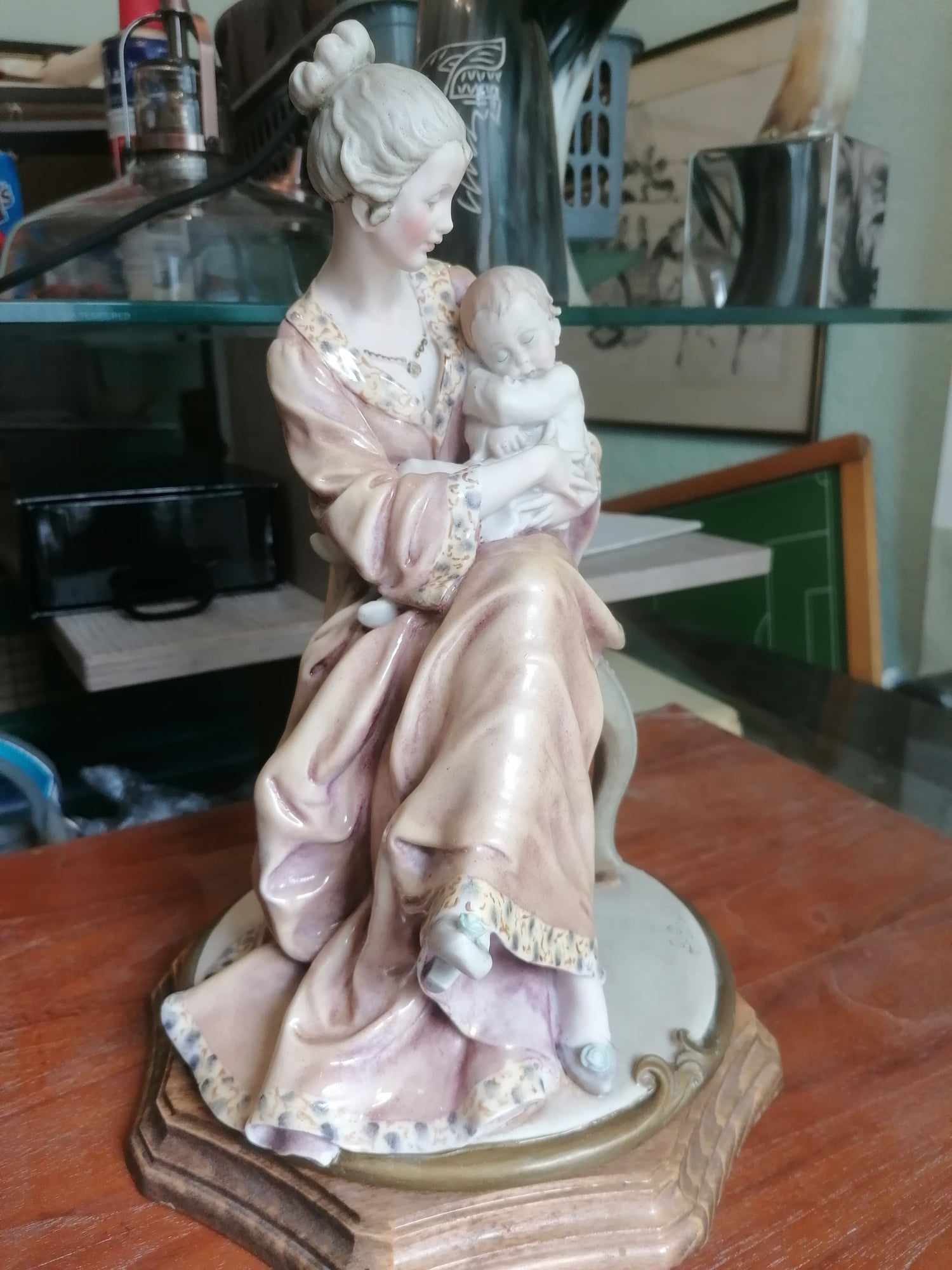 Retired Rare CapoDimonte Giuseppi Armani Florence Figurine Mother and Baby 1983