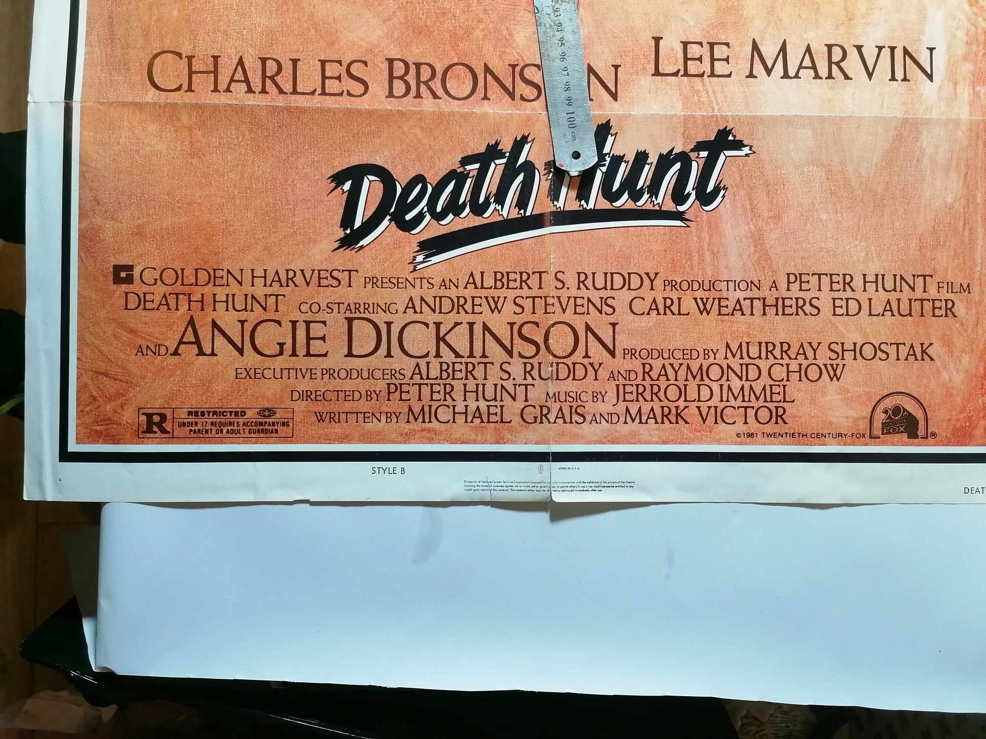 1981 Genuine One Sheet 40 x 30" Cinema Poster Death Hunt Charles Bronson, Lee Marvin, Angie Dickinson