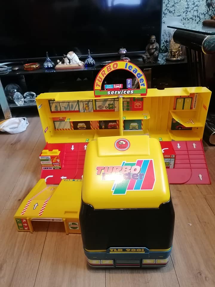 LARGE VINTAGE RIMA SPAIN TURBO LEADER PLAYTRUCK GARAGE 1980s  