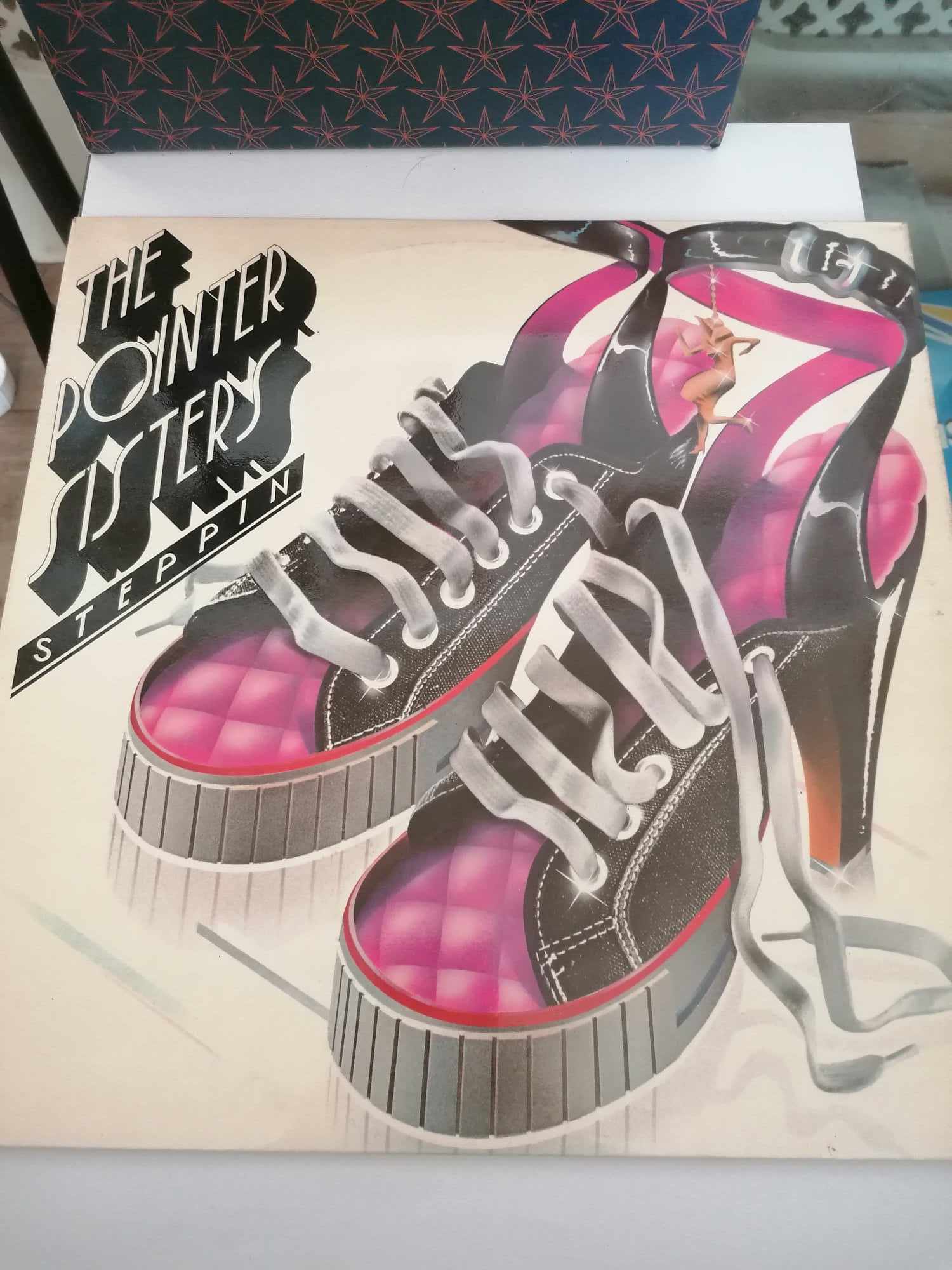 The pointer Sisters Steppin Vinyll LP BTSD-6021 1975 Good Sleeve Excellent Vinyl