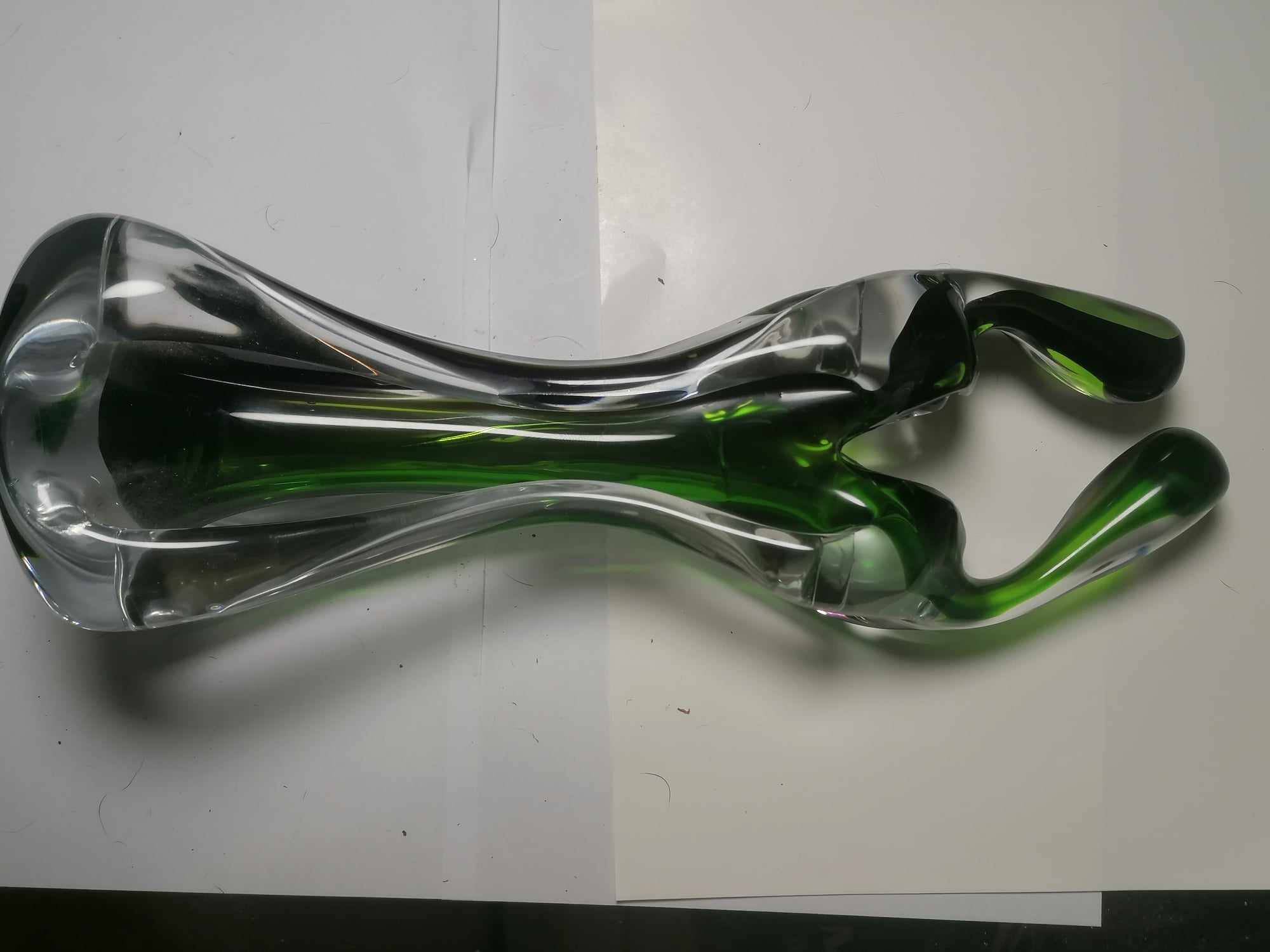 Murano Abstract Lover Embrace/One Love tall vase 35cm high 2 Kilos weight No chips or cracks iin Green Clear and Purple