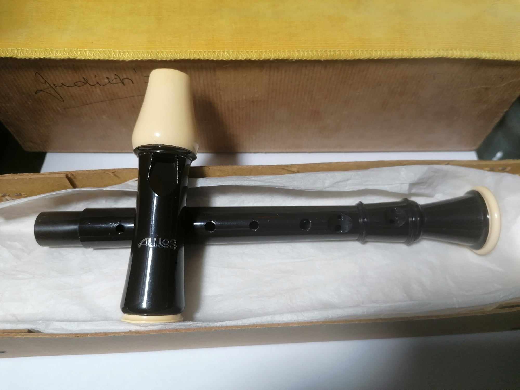 Vintage Dolmetsch Aulos 205E Recorder nice condition. 