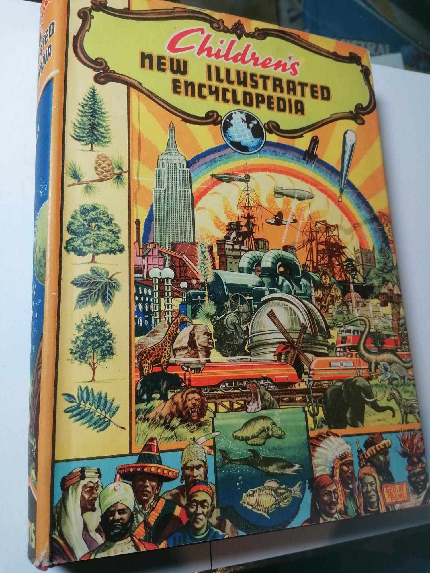 1950 children's new illustrated encyclopedia john r crossland with dust cover Excellent condition 