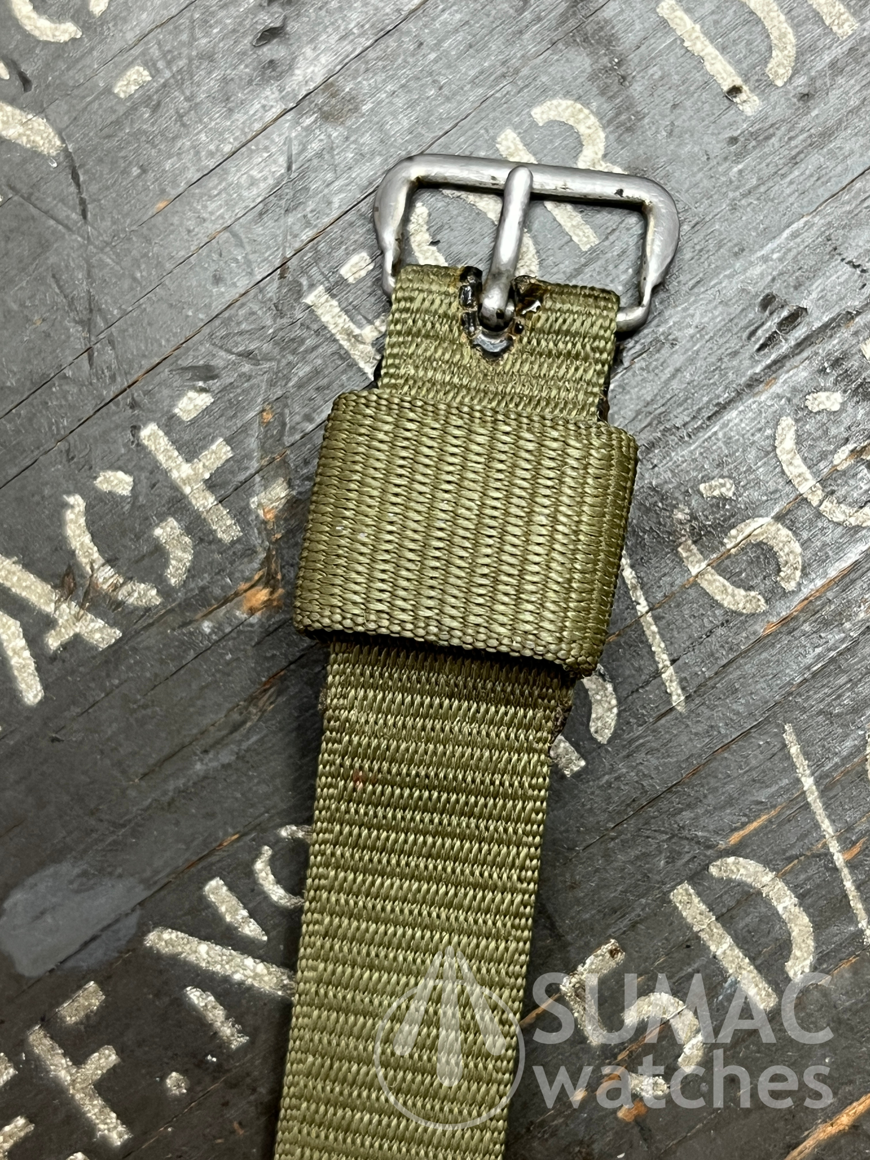 Vintage 1965 US Government issue olive green strap (ref# 35)