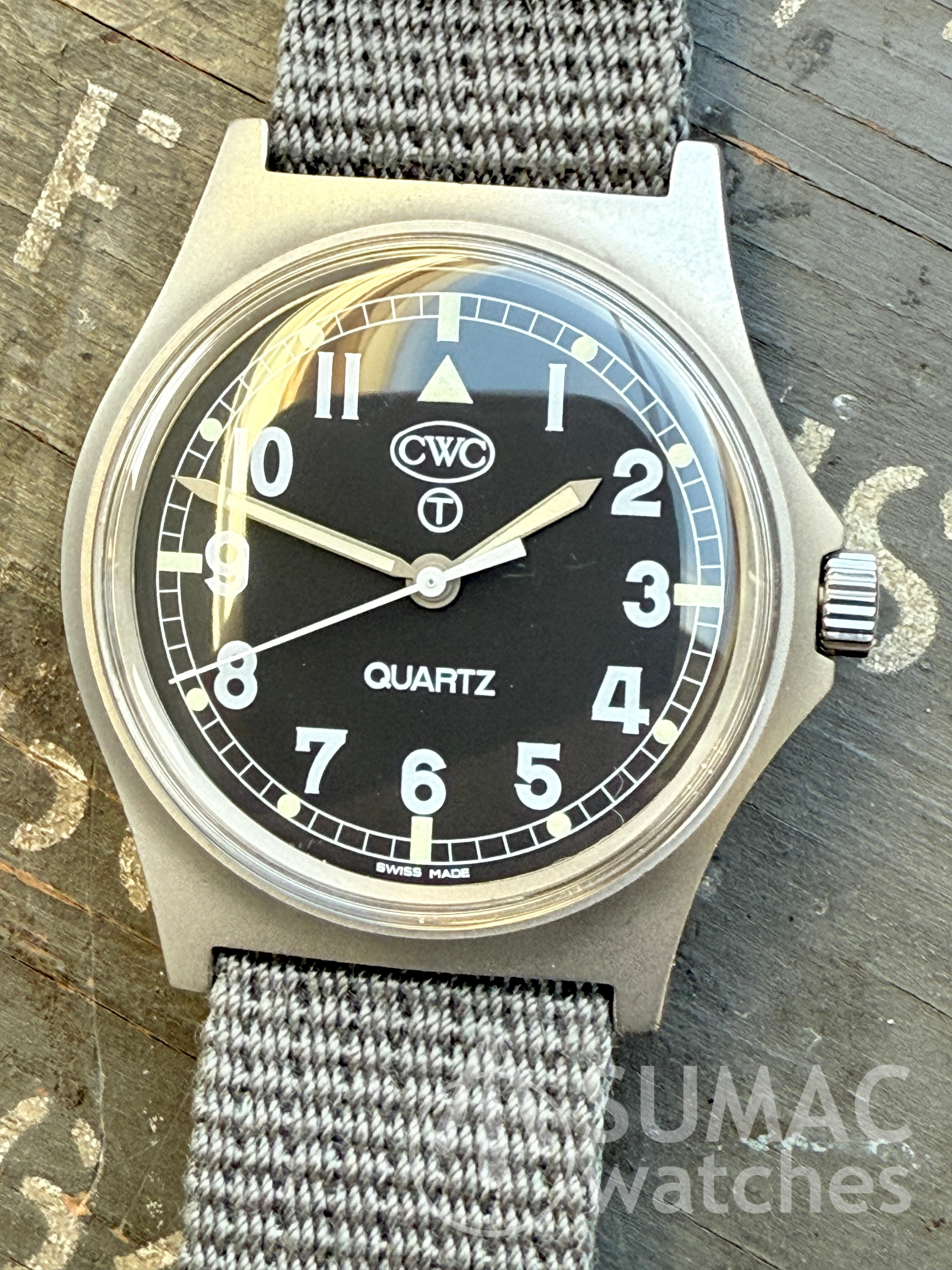 1990 CWC G10 Royal Navy (0552) issue quartz field watch 