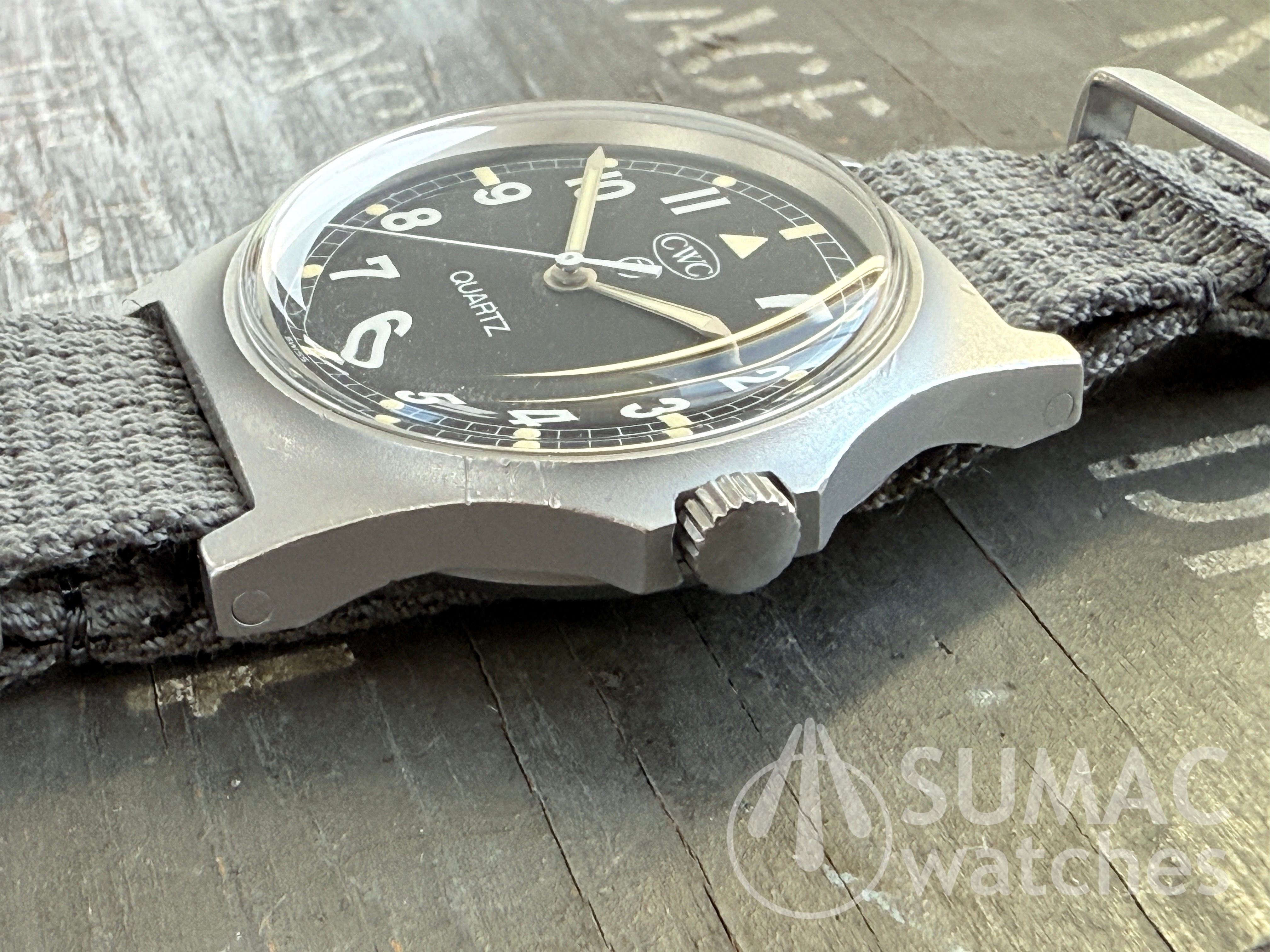 1984 CWC G10 'Medium Fatboy' British Army issue quartz field watch