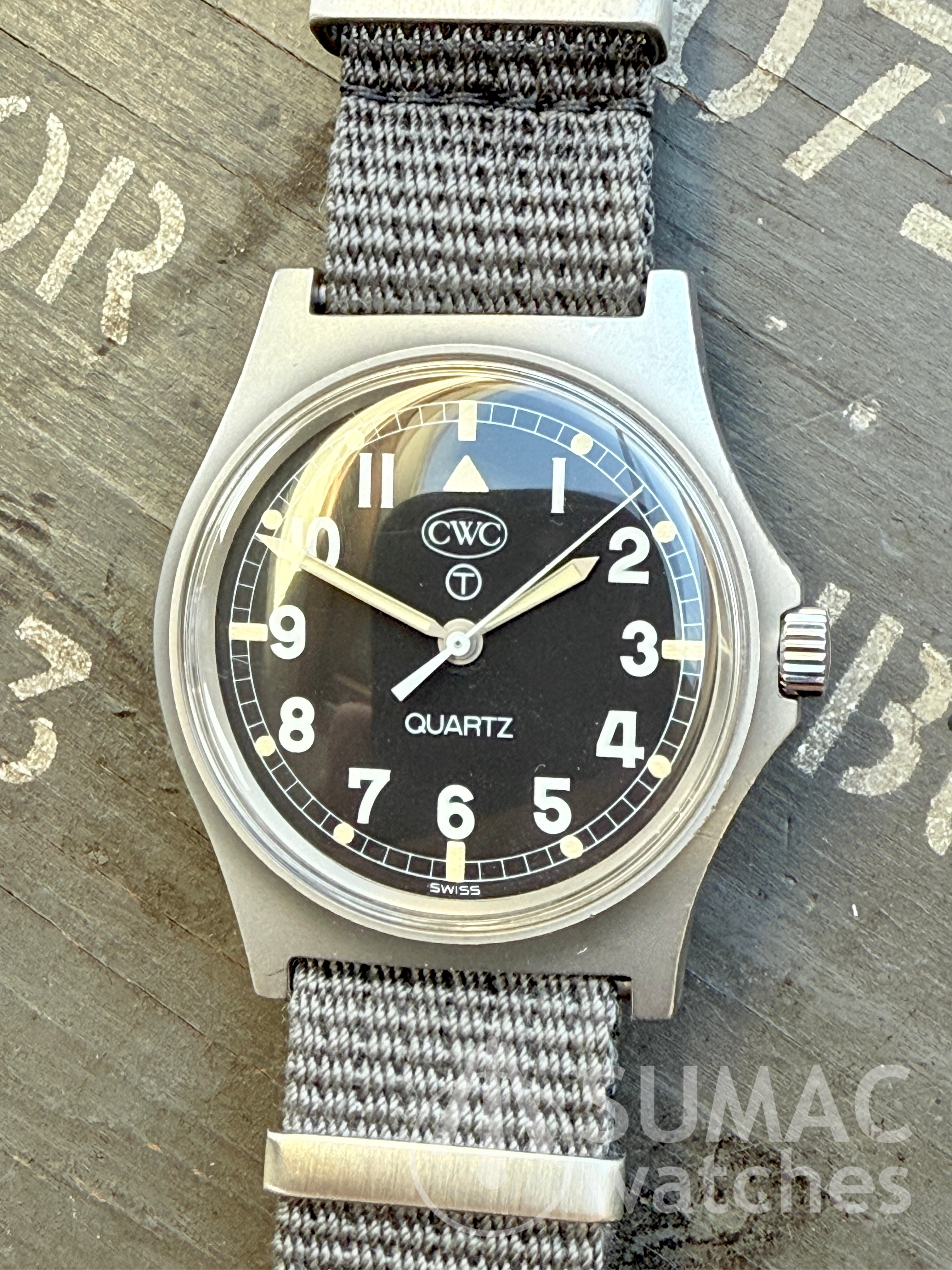 1984 CWC G10 'Medium Fatboy' British Army issue quartz field watch