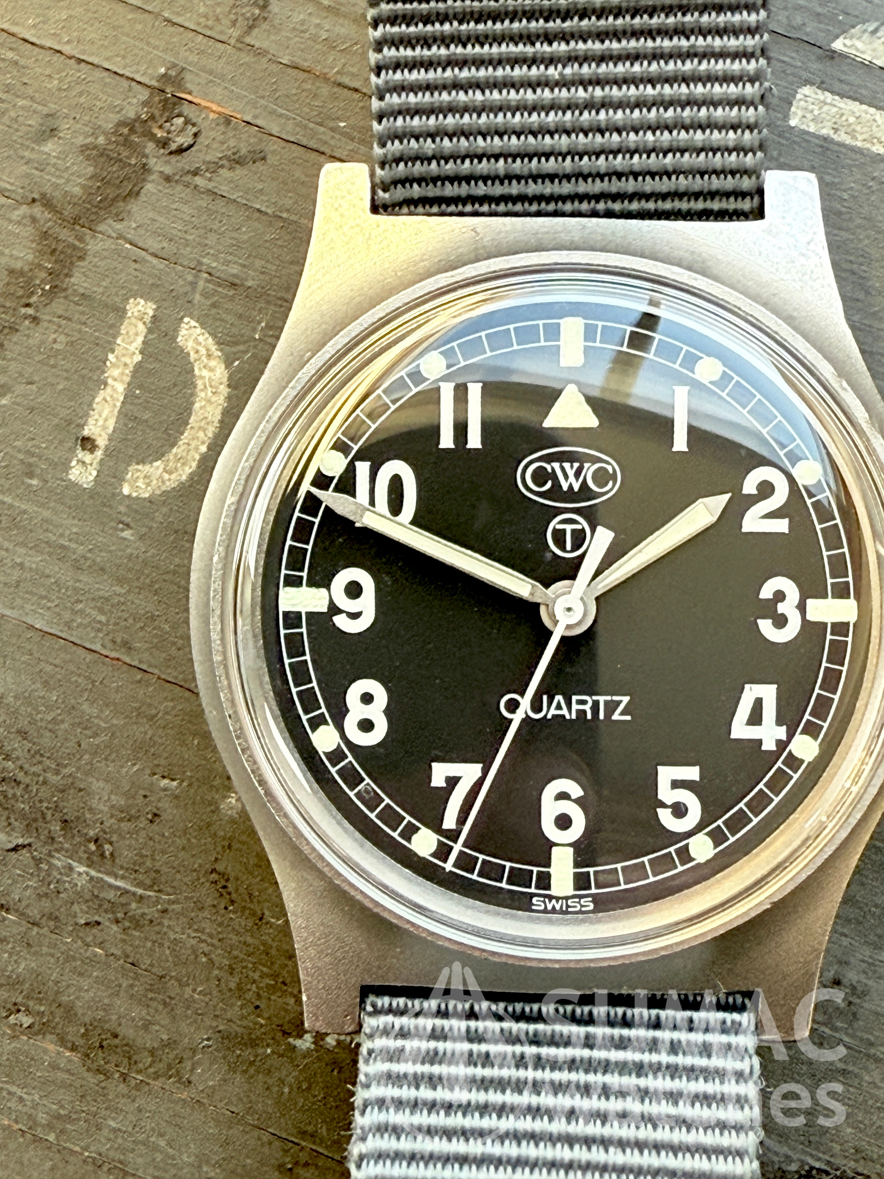 1982 CWC G10 'Fatboy' British army issue field watch - hacking seconds