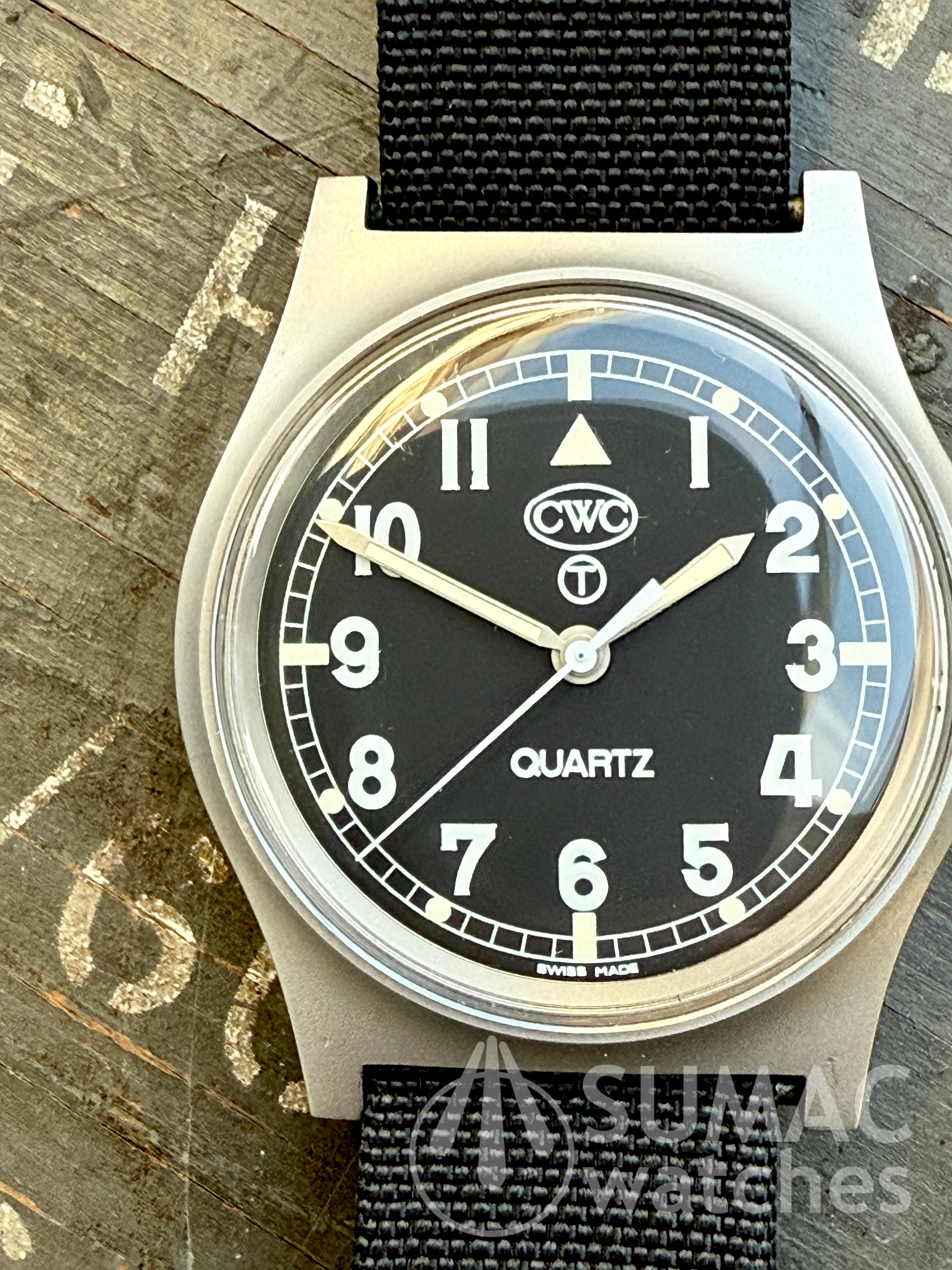 1989 CWC G10 Royal Navy (0552) issue quartz field watch 