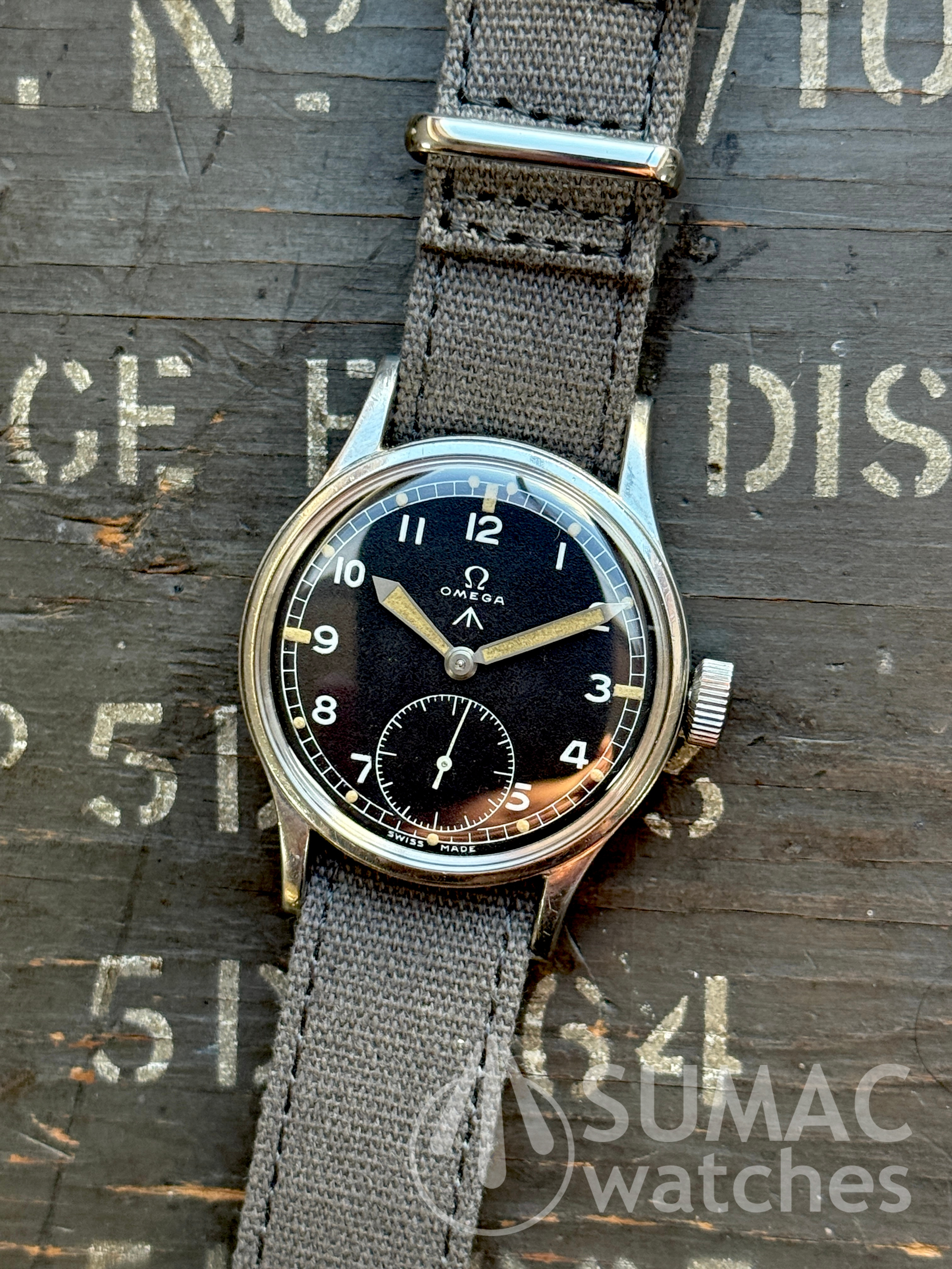 1944/45 WW2 Omega WWW 'Dirty Dozen' mechanical hand winding wristwatch