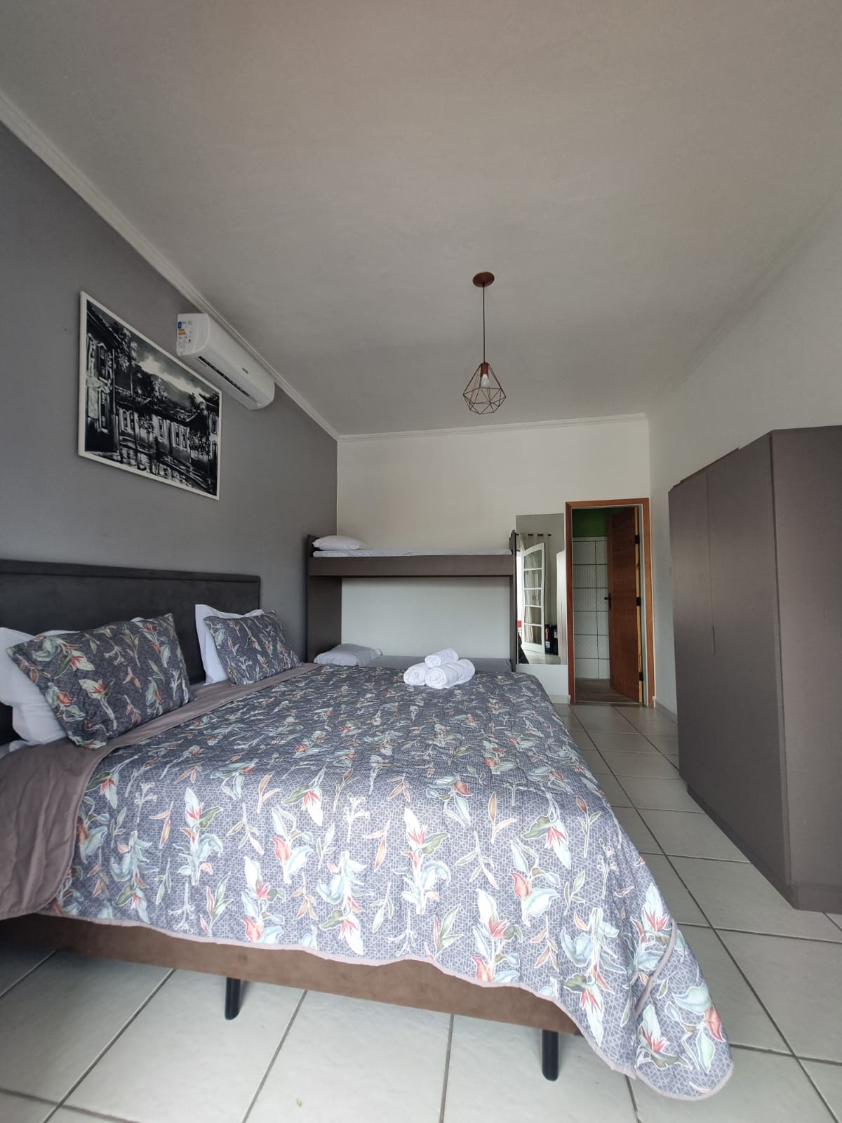 Suíte Confort 4 Familiar Com varanda e rede Privada