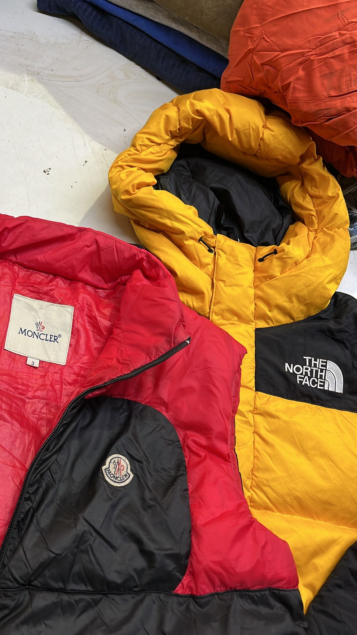 PACK 10 KG ROPA VINTAGE GRADO A