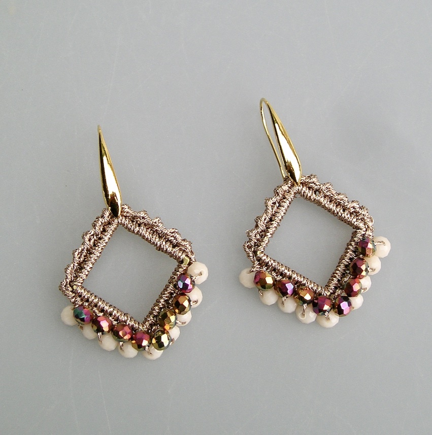 Boucles d'oreilles au crochet ARIANE