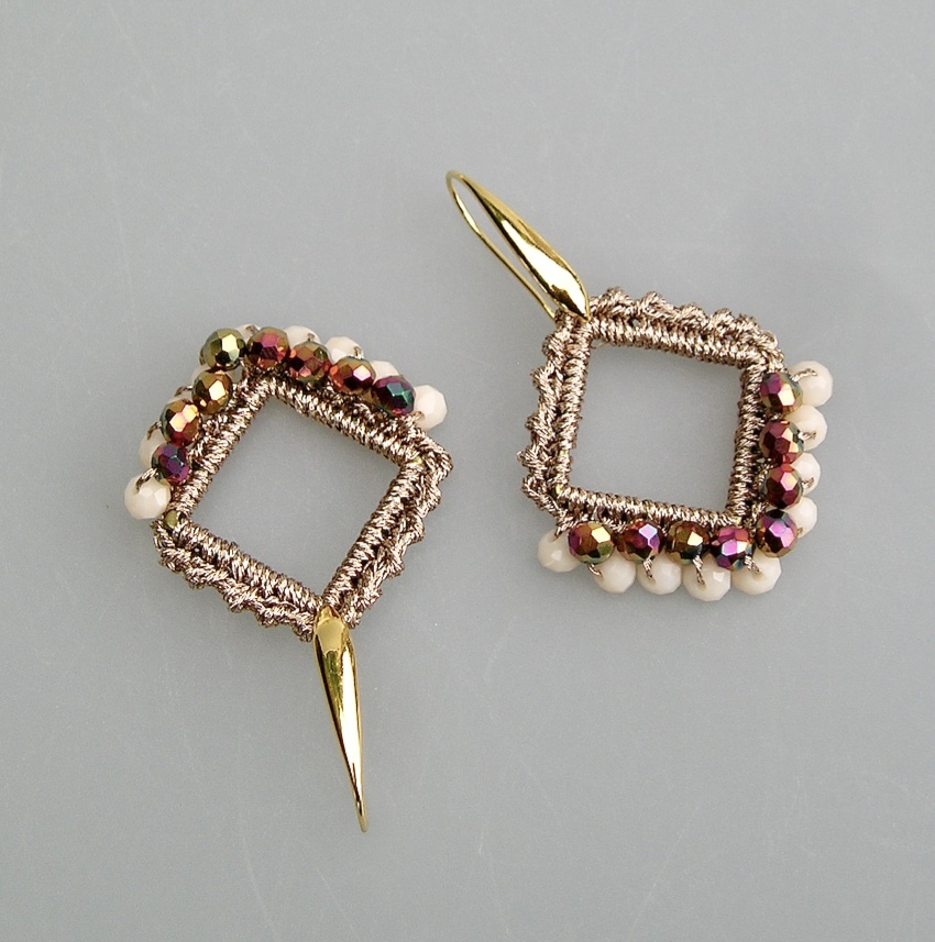 Boucles d'oreilles au crochet ARIANE