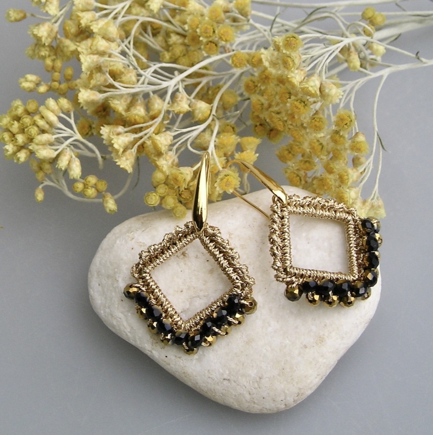 Boucles d'oreilles au crochet ARIANE