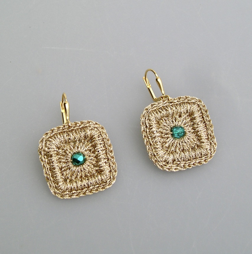 Boucles d'oreilles au crochet SQUARE doré