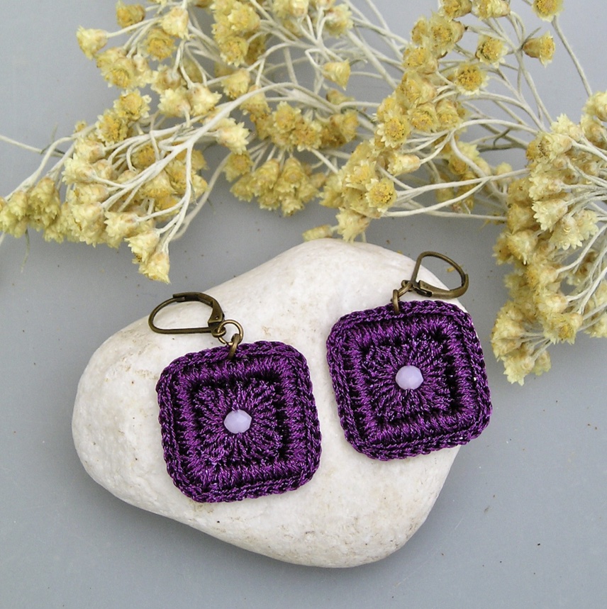 Boucles d'oreilles au crochet SQUARE violet
