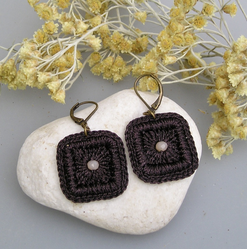 Boucles d'oreilles au crochet SQUARE marron