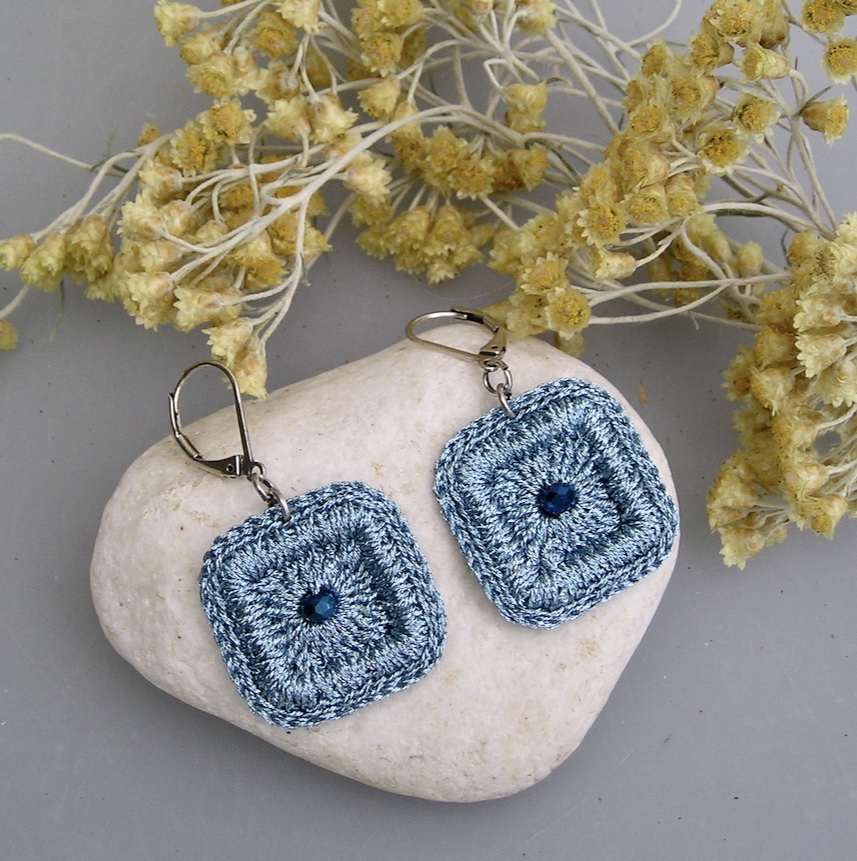 Boucles d'oreilles au crochet SQUARE bleues