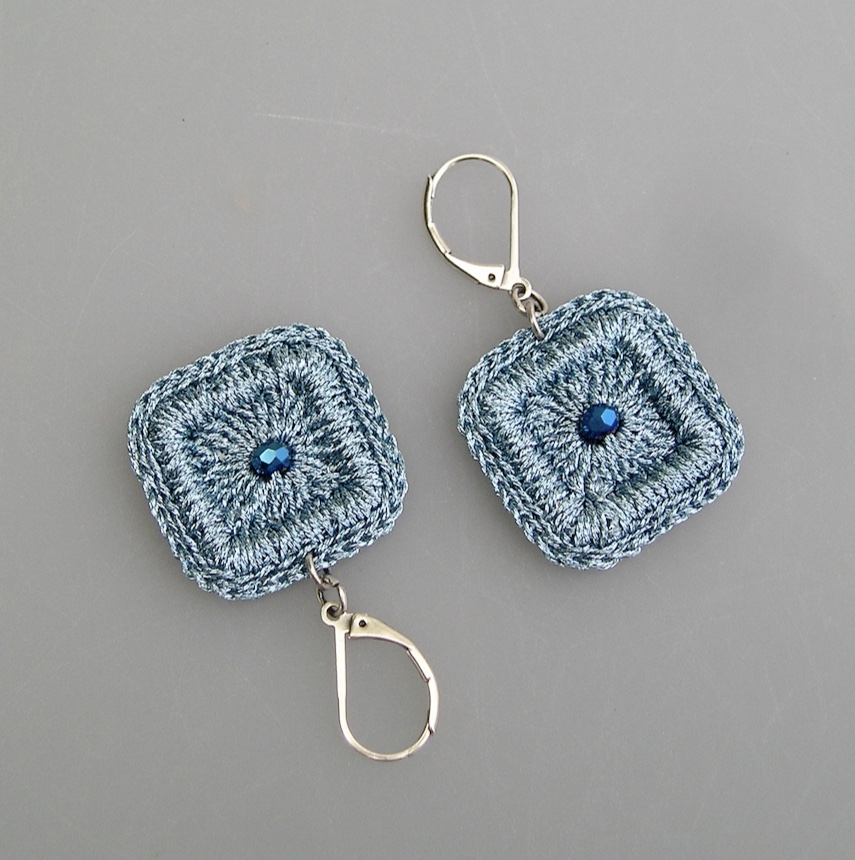 Boucles d'oreilles au crochet SQUARE bleues