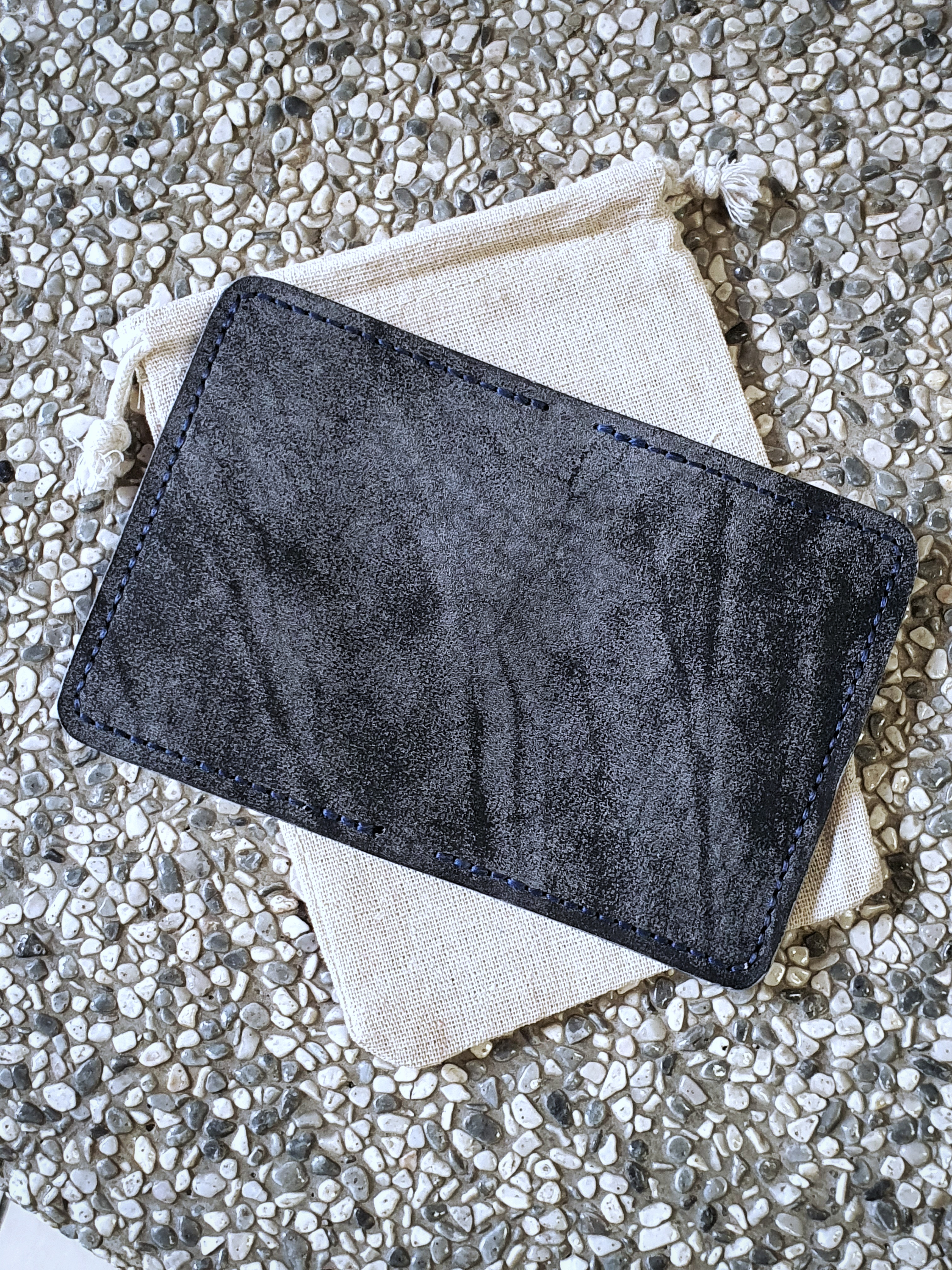 The Tawny a minimalist card and cash bifold wallet