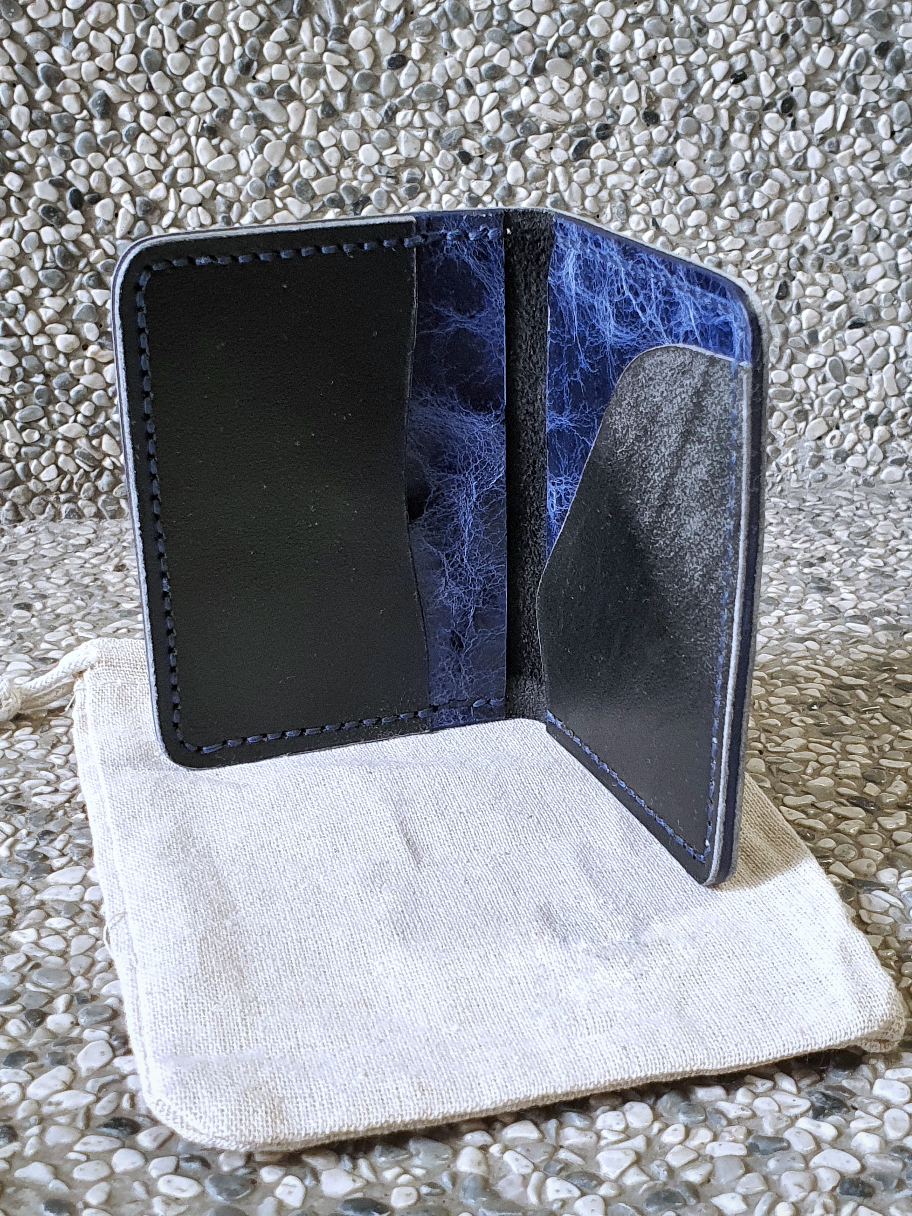 The Tawny a minimalist card and cash bifold wallet