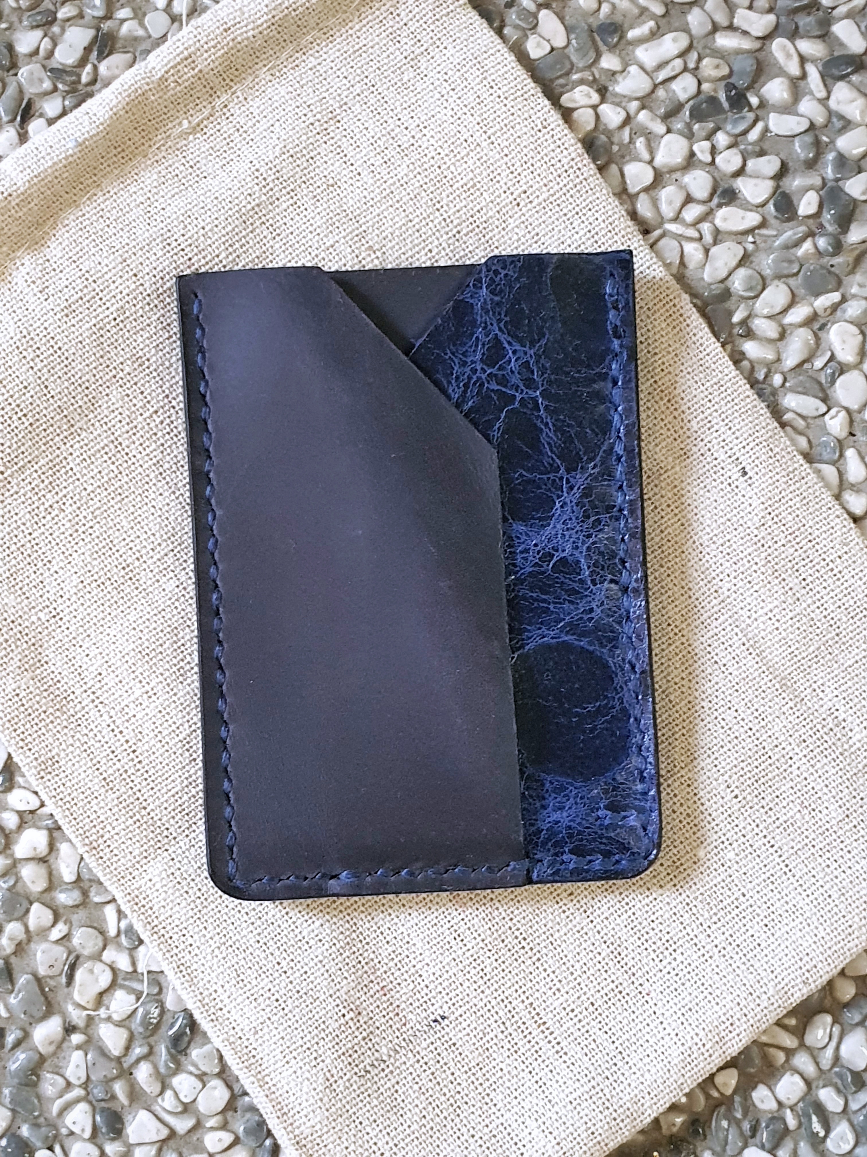 The rosemary - a slim simple card sleeve