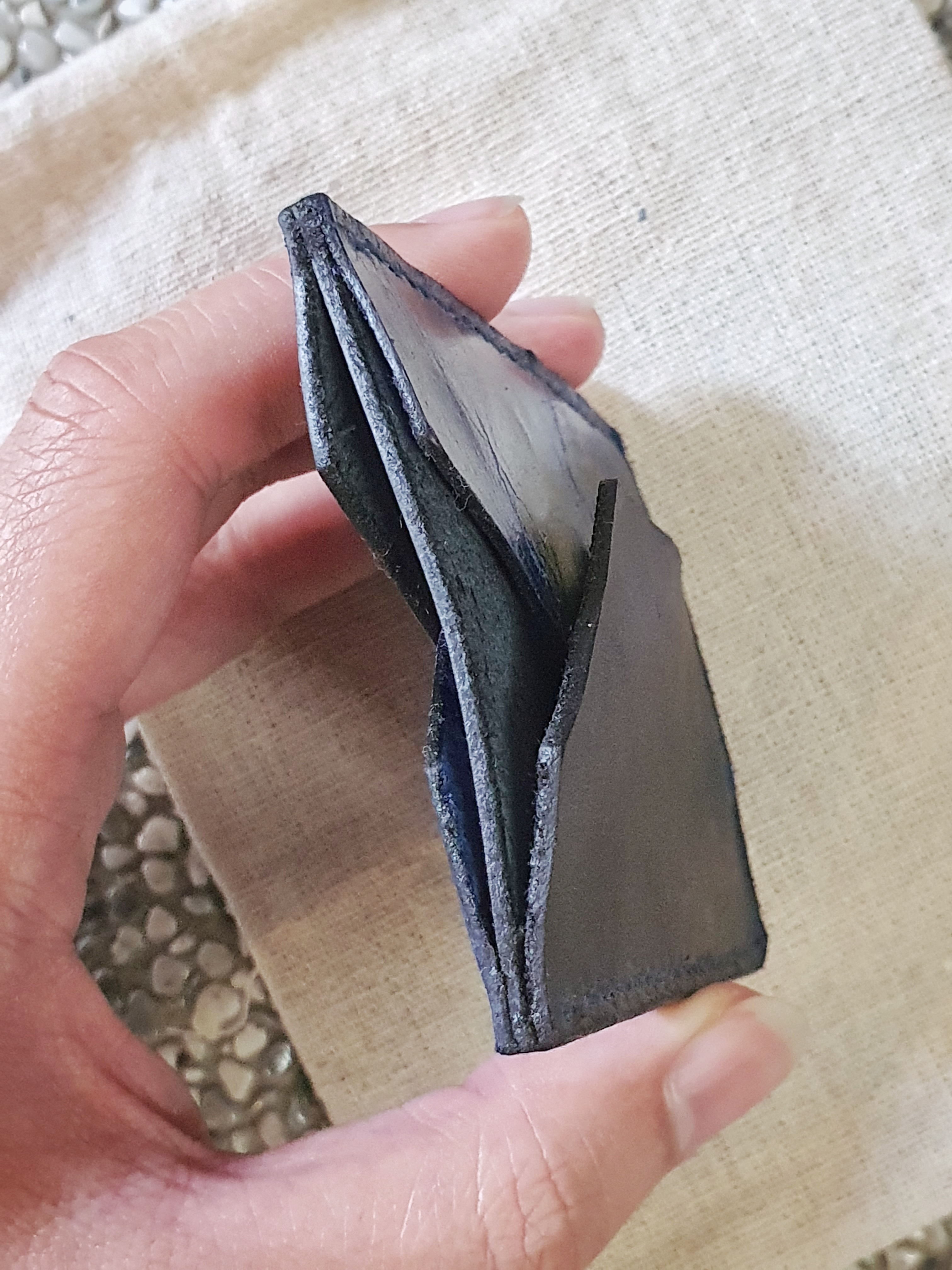 The rosemary - a slim simple card sleeve