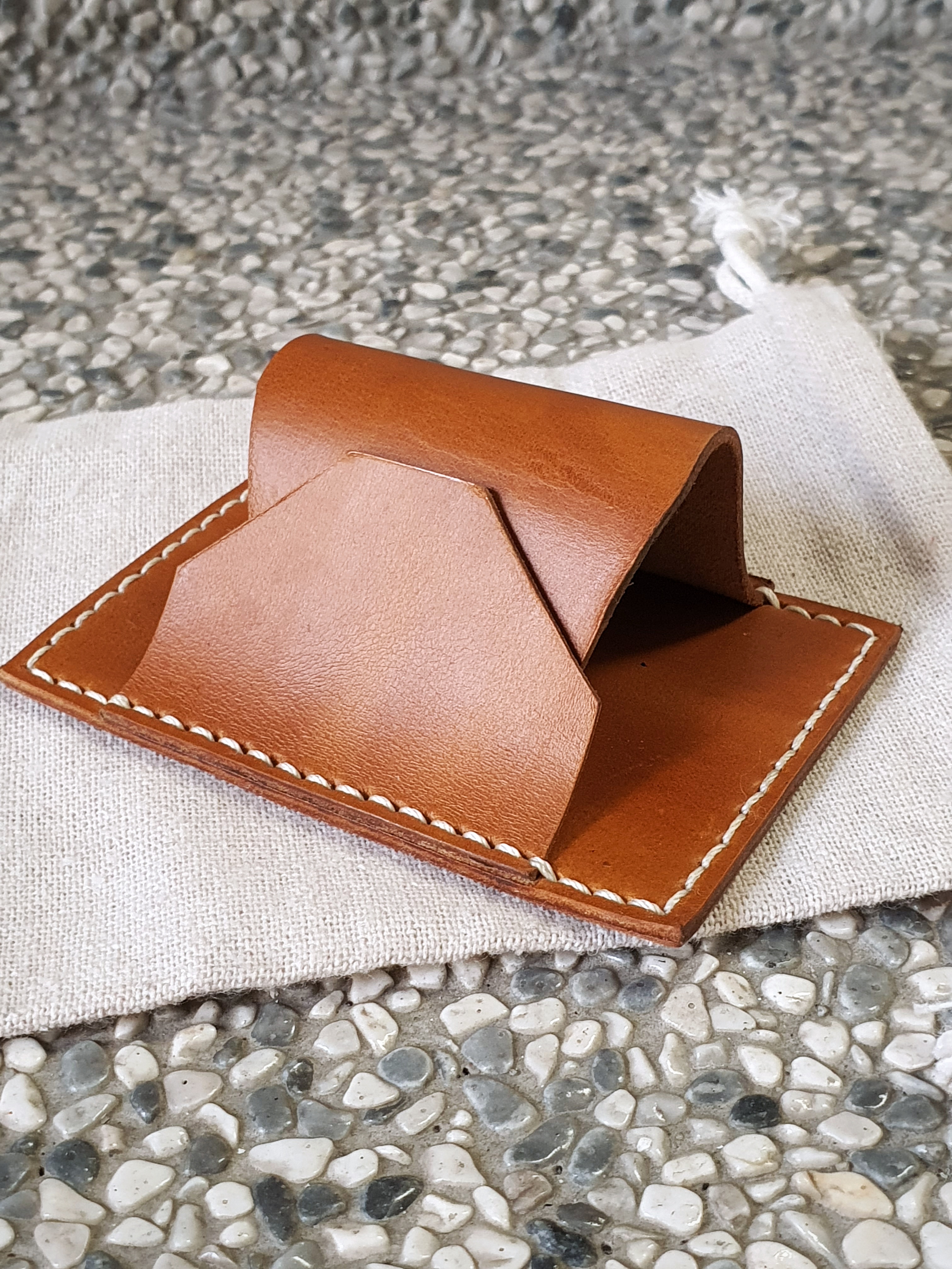 The zenith - a business card holder that packs flat