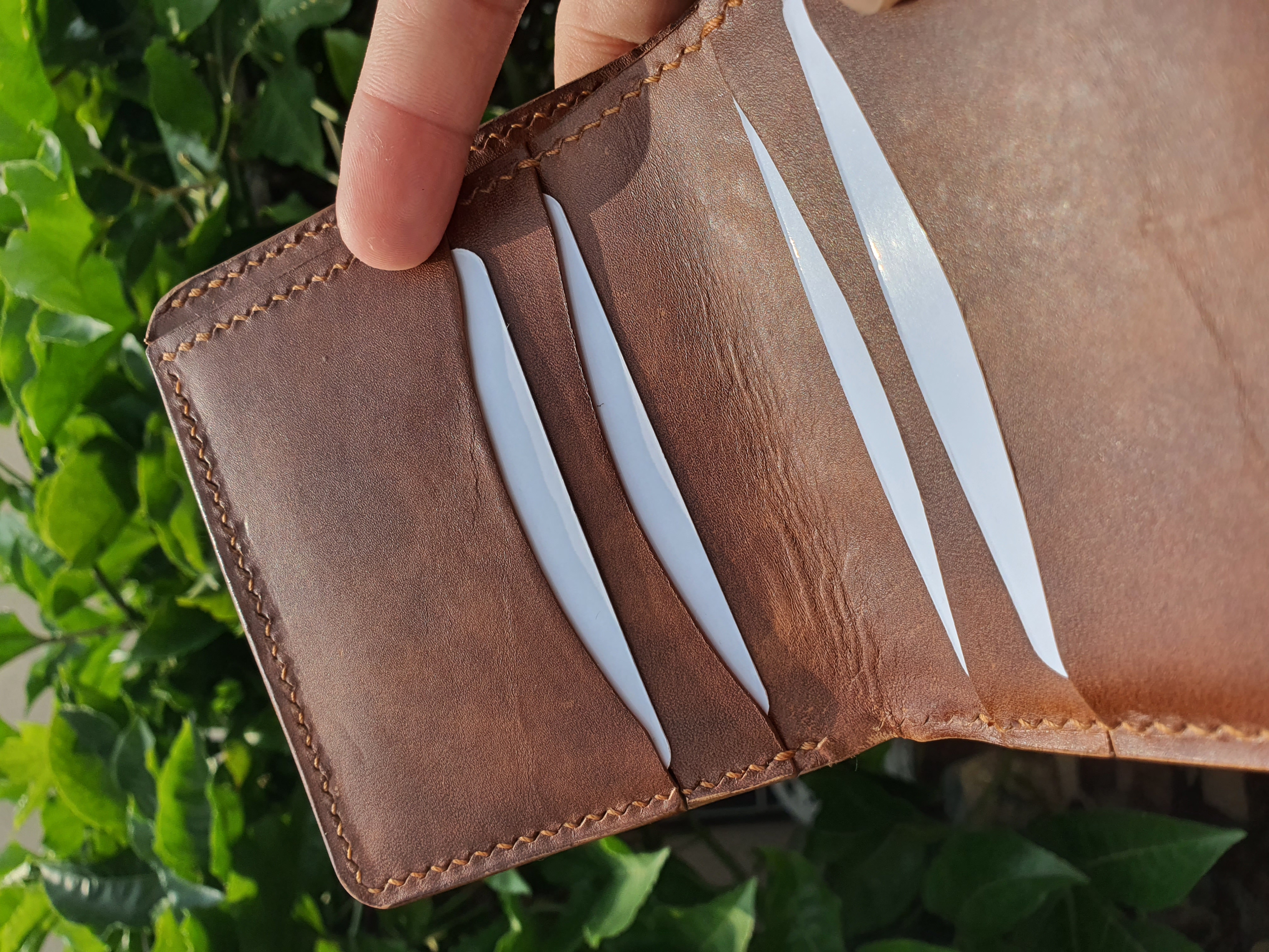 The moss - a cash and card bifold wallet