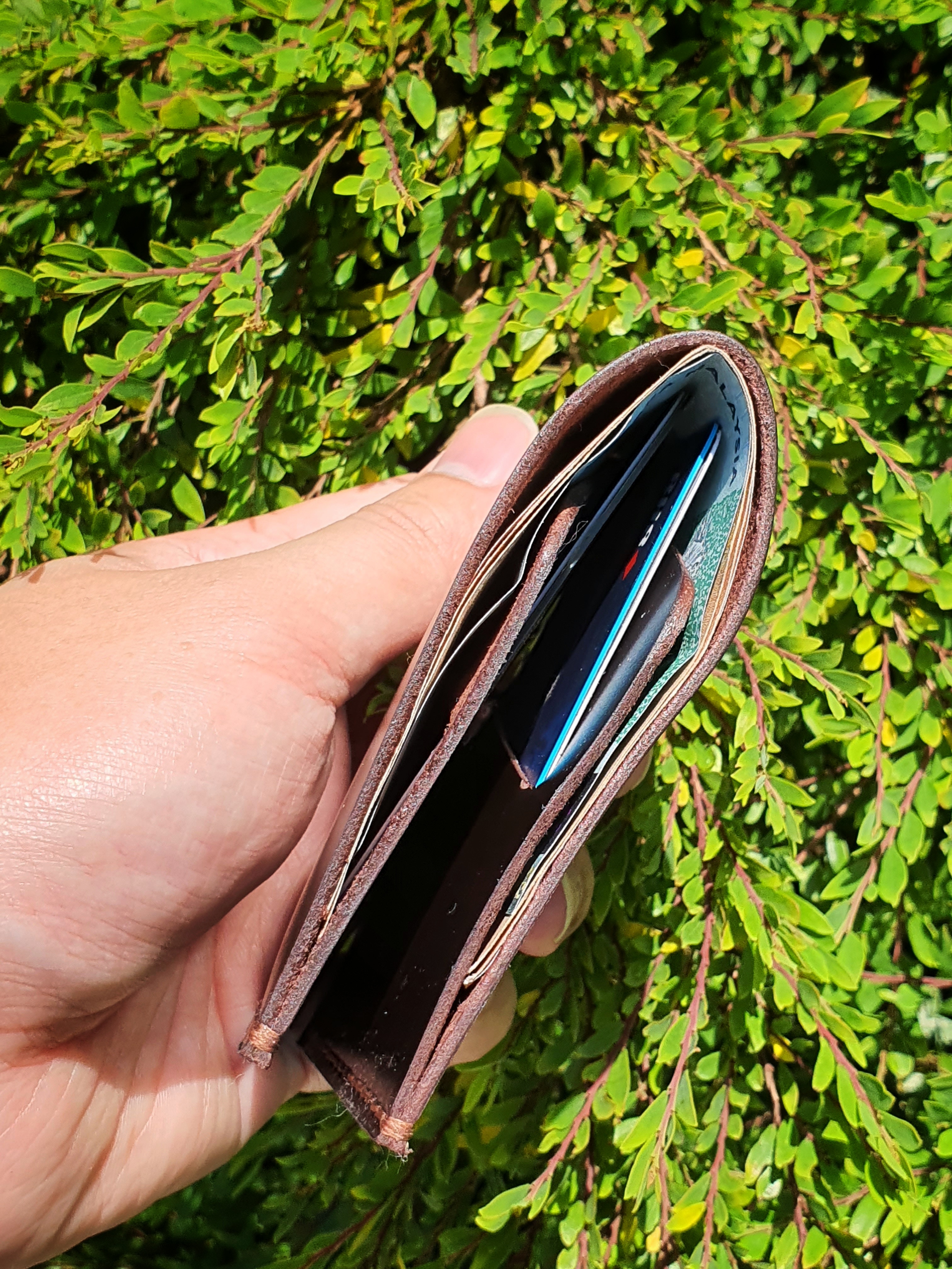 The Jasmine - A winged wallet bifold