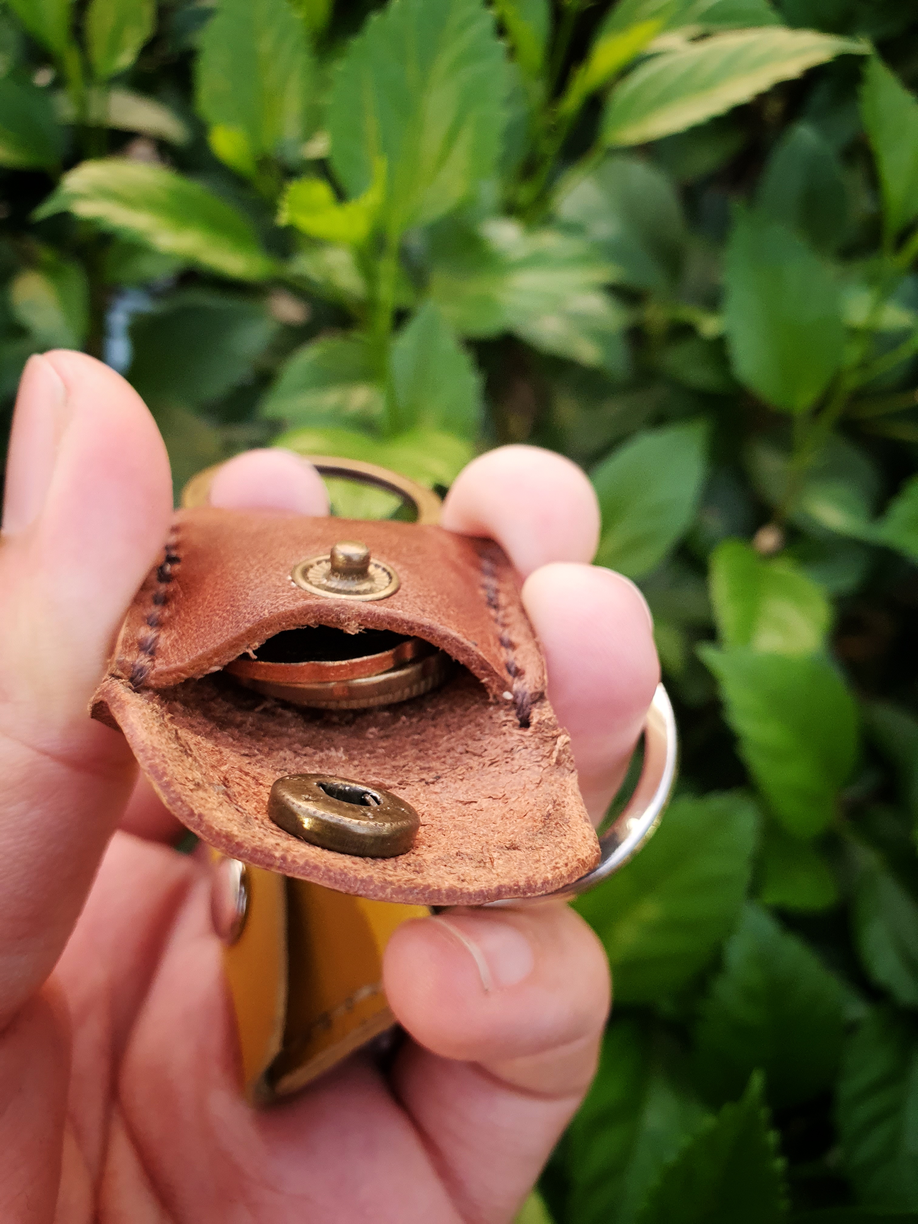 The opal - a small keychain pouch for trinkets