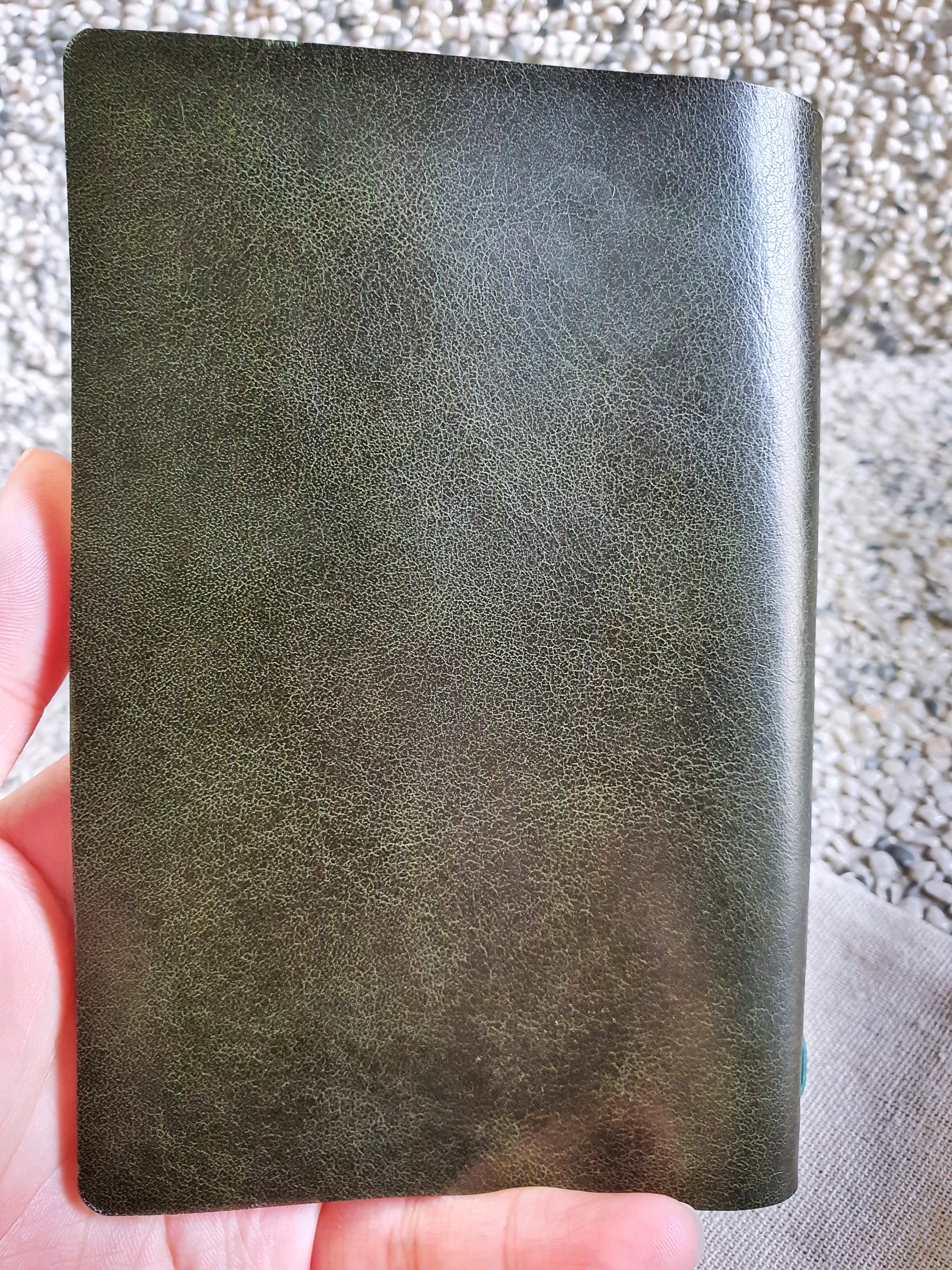The laurel - An A6 notebook journal leather cover