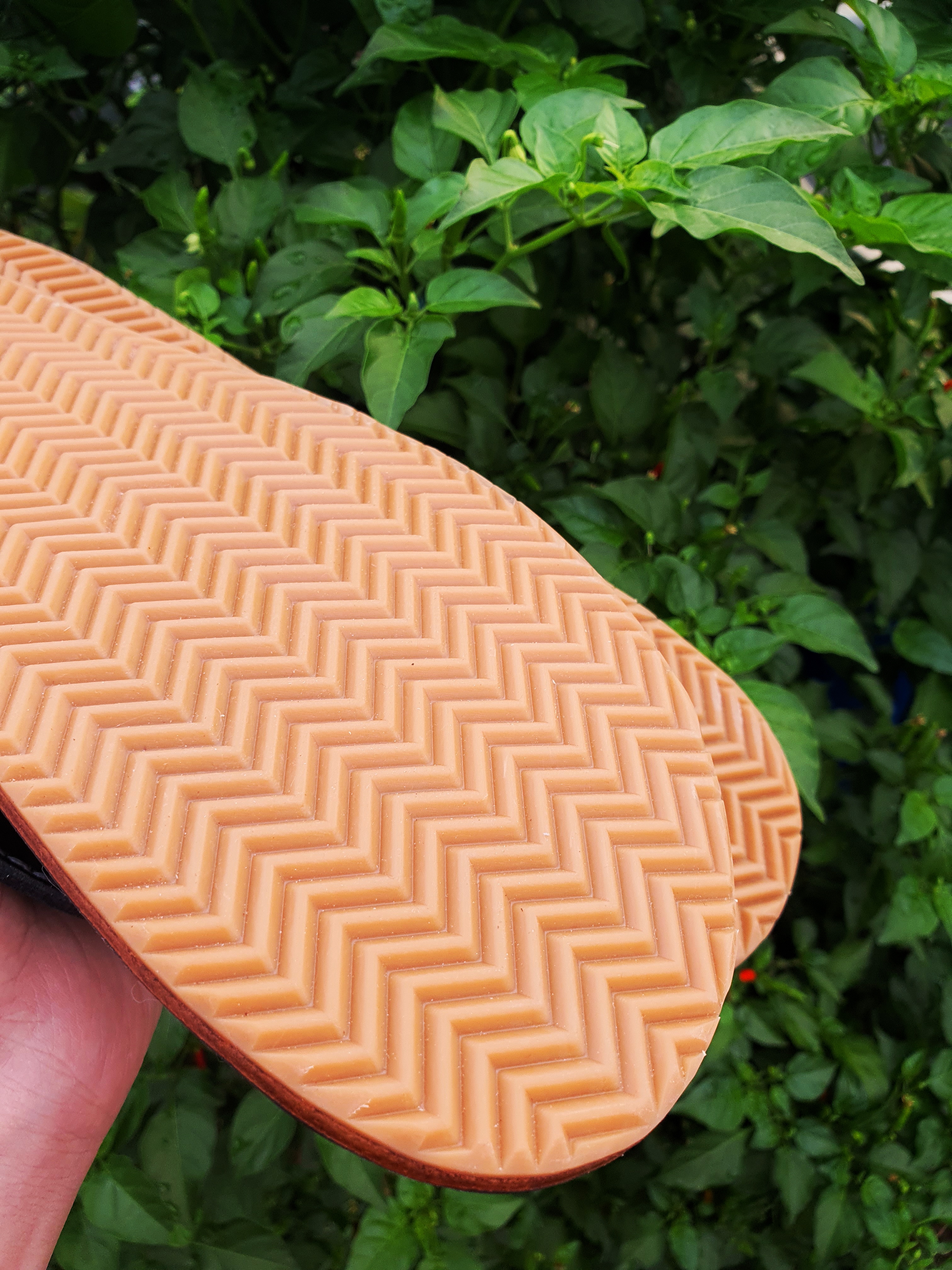 The Snow - A pair of handcrafted leather slippers