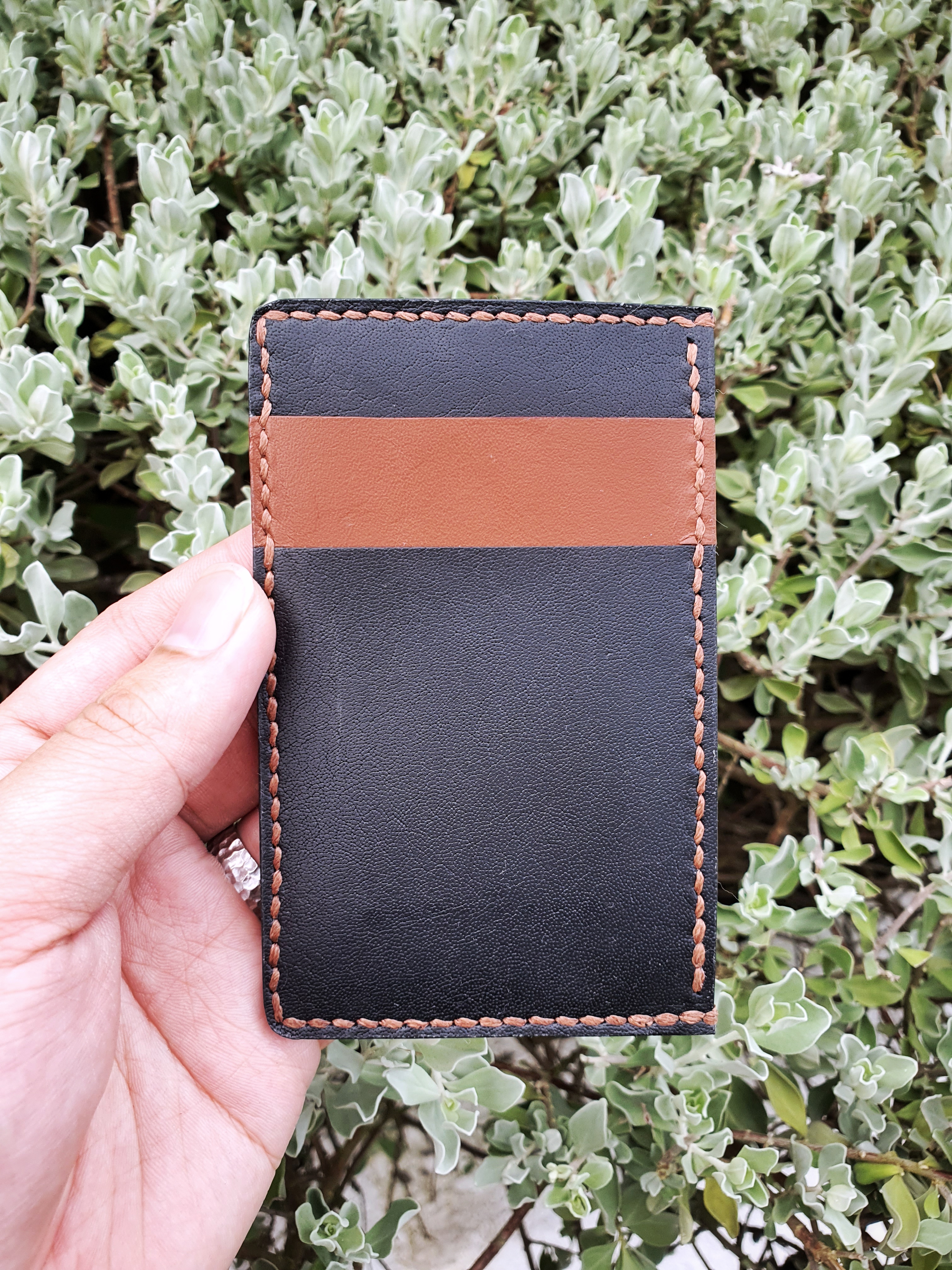 The Luna - a 3 slot card and cash carry wallet. Full kangaroo.