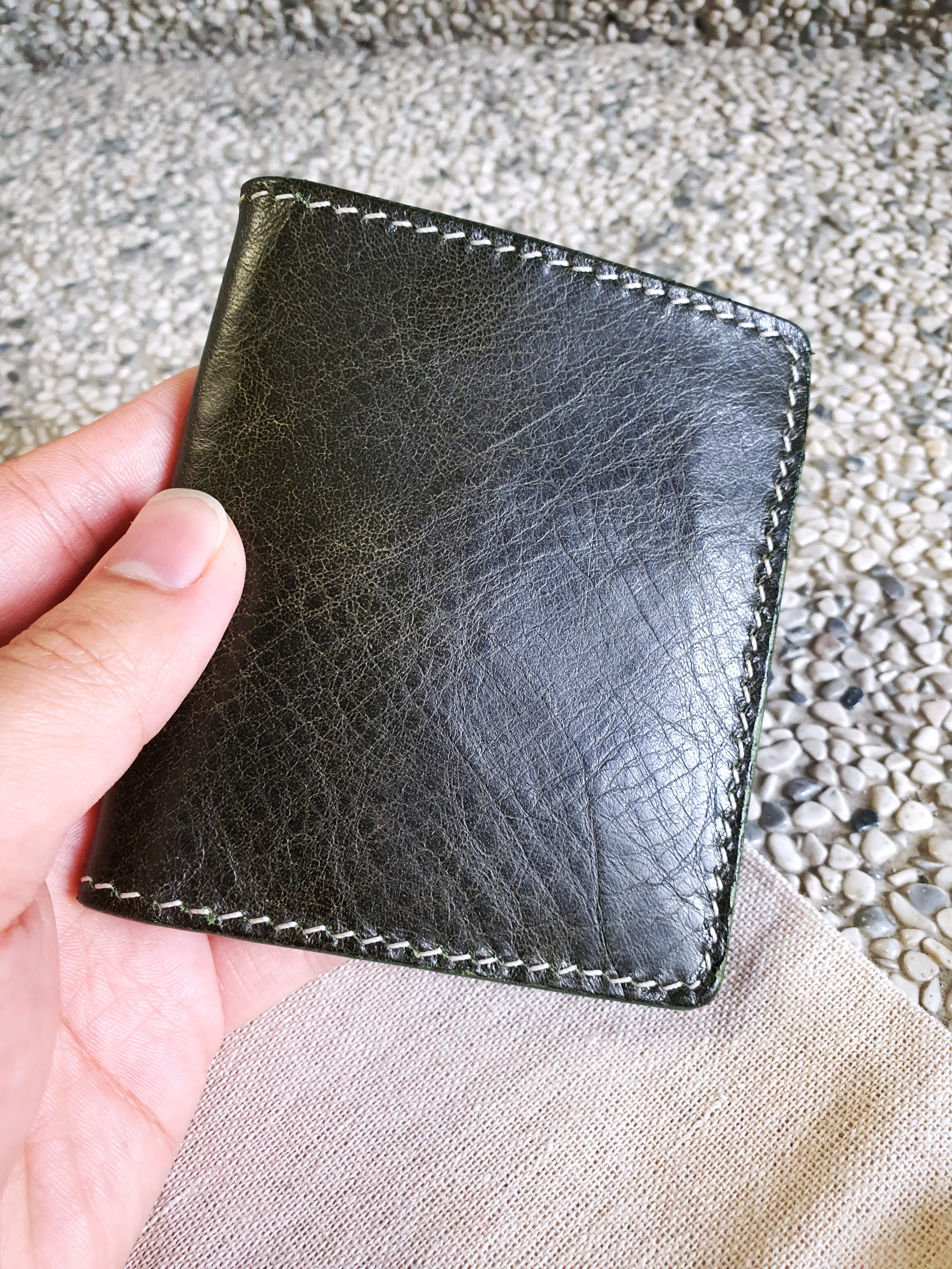 The Granite - A card and cash carry bifold