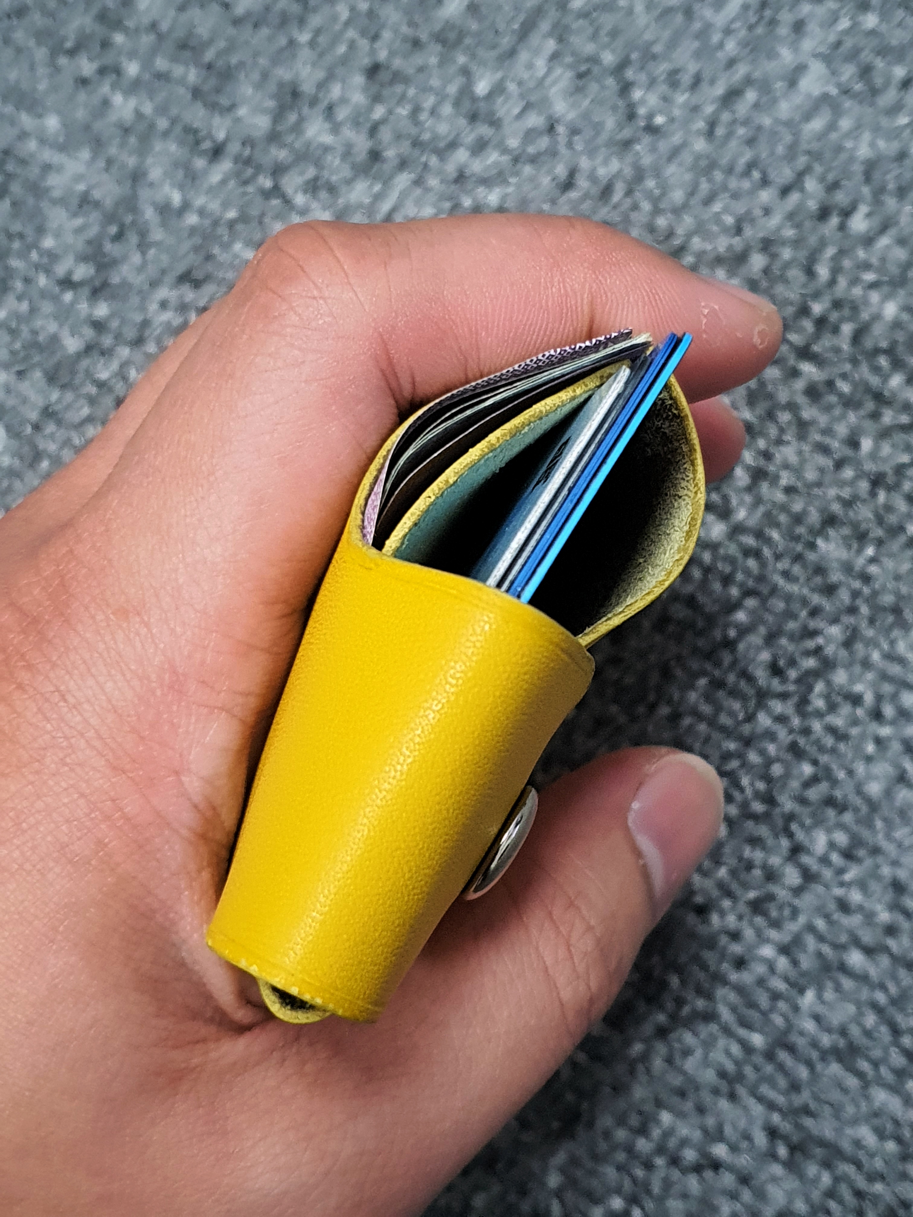 The Wildflower - A tuck cash and card carry