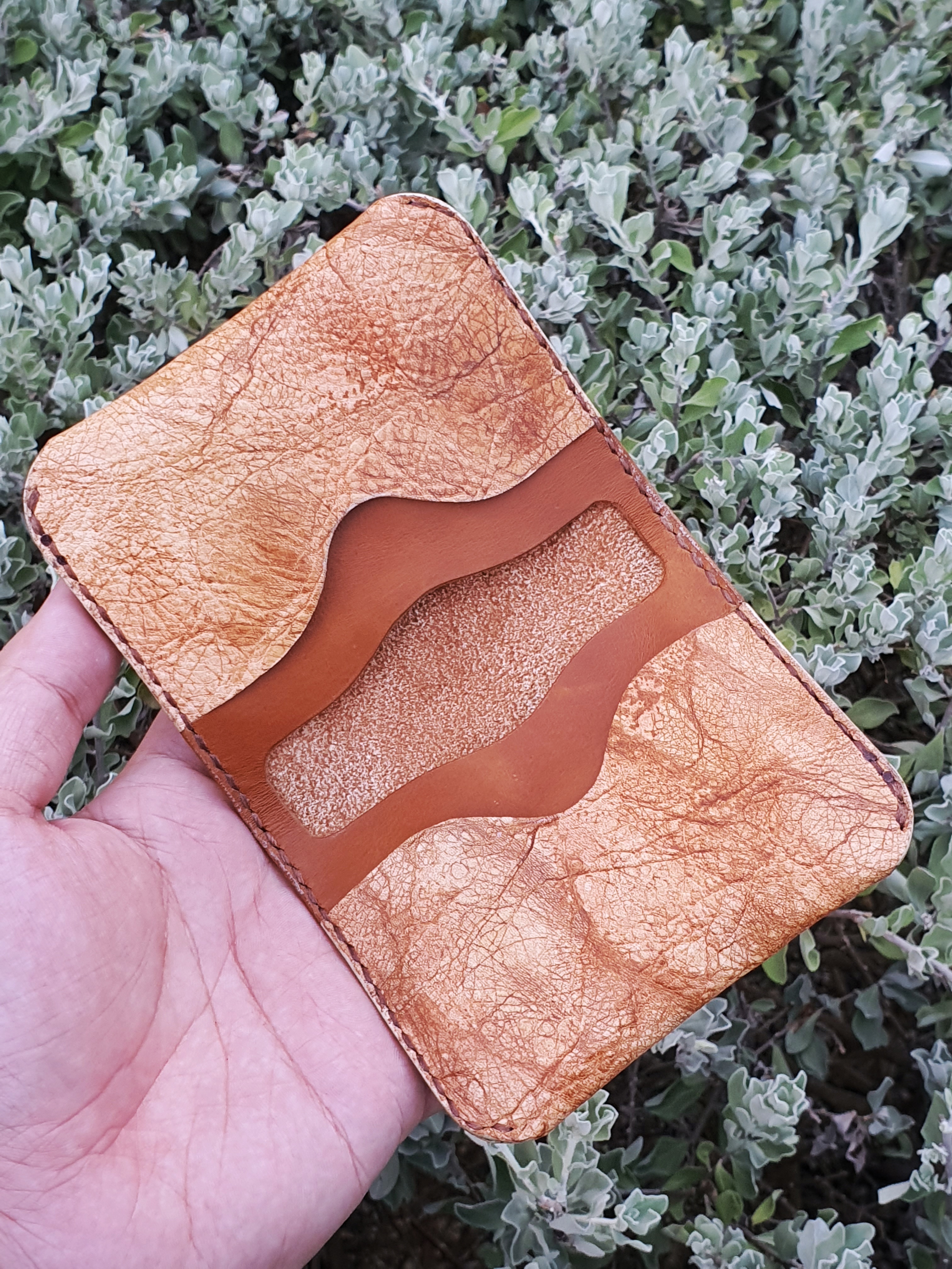 The haze - A 4 pocket bifold wallet