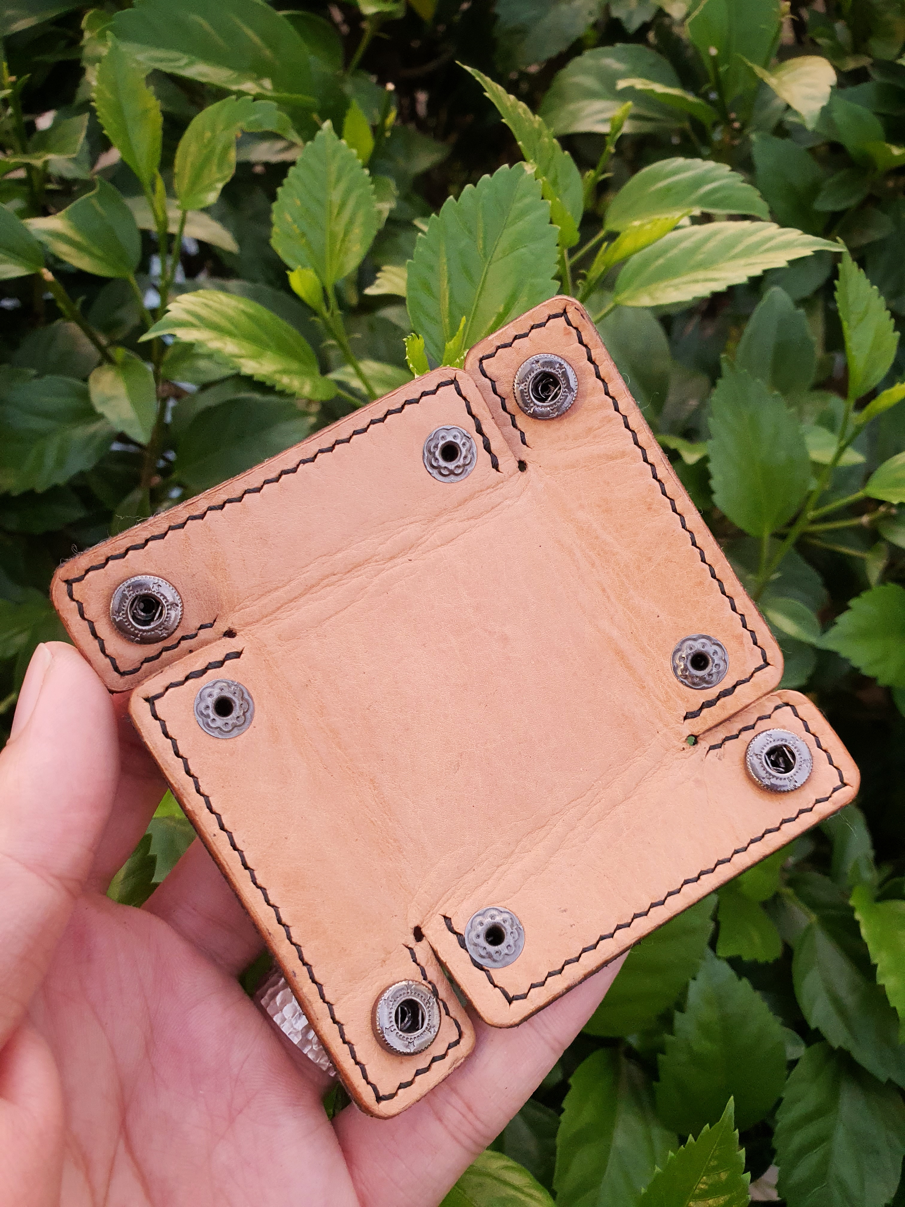 The Sage : A small packable valet tray