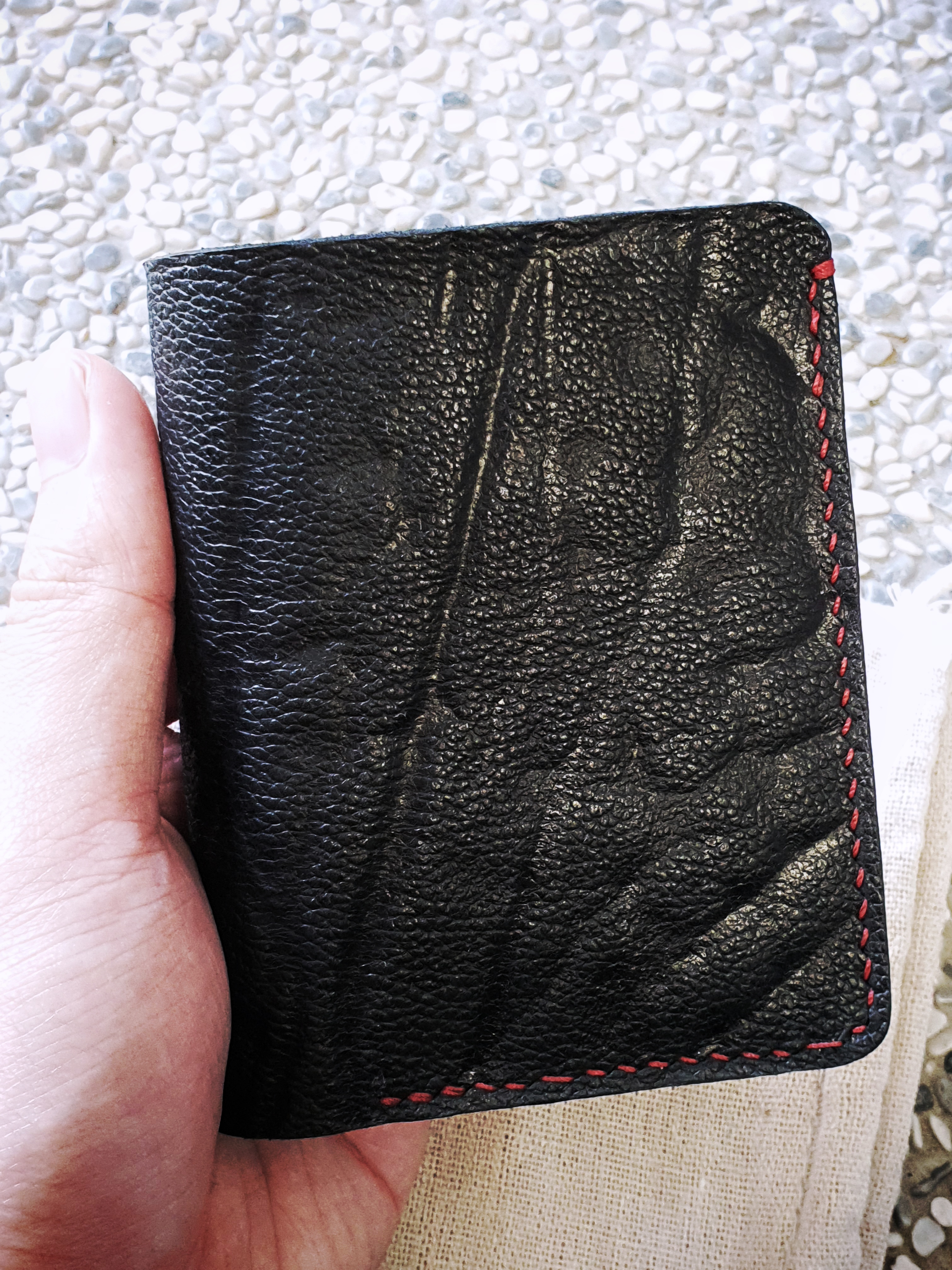 The Coral - A 6 card slot bifold with cash carry