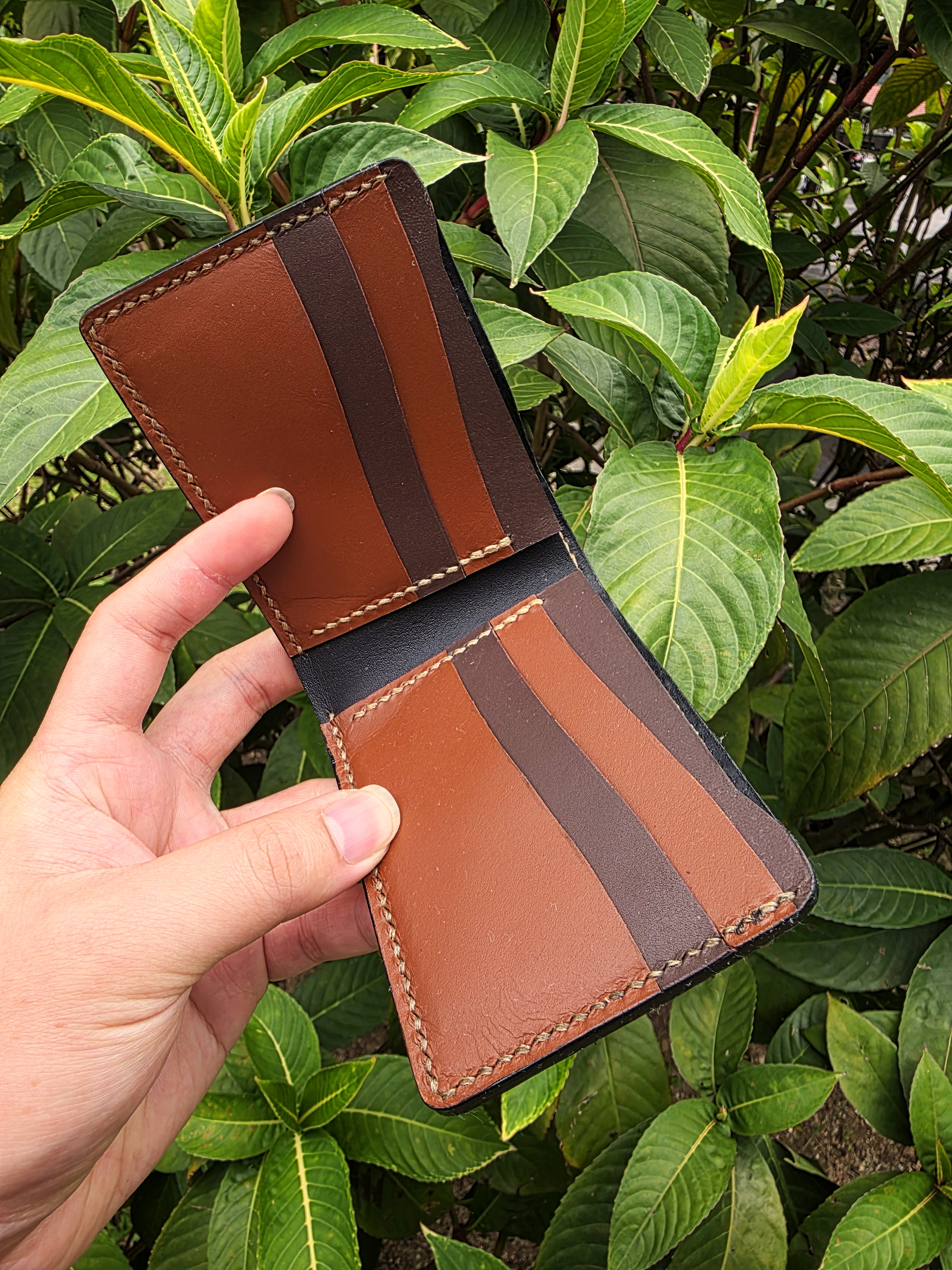The Bahamas: A unique handmade alligator leather wallet 1 of 1