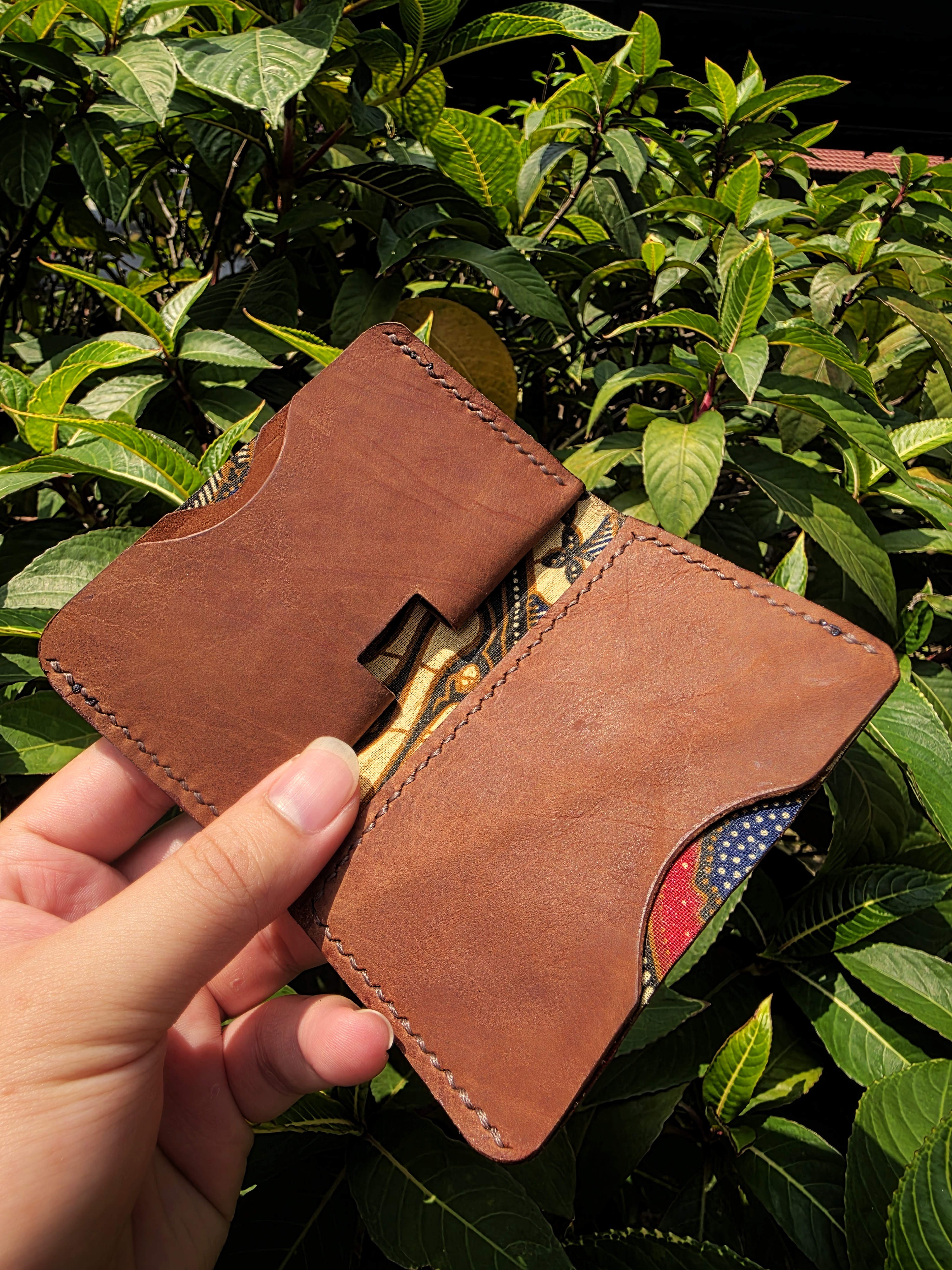The Terracotta v2.1 a minimal leather wallet made with premium calf hide