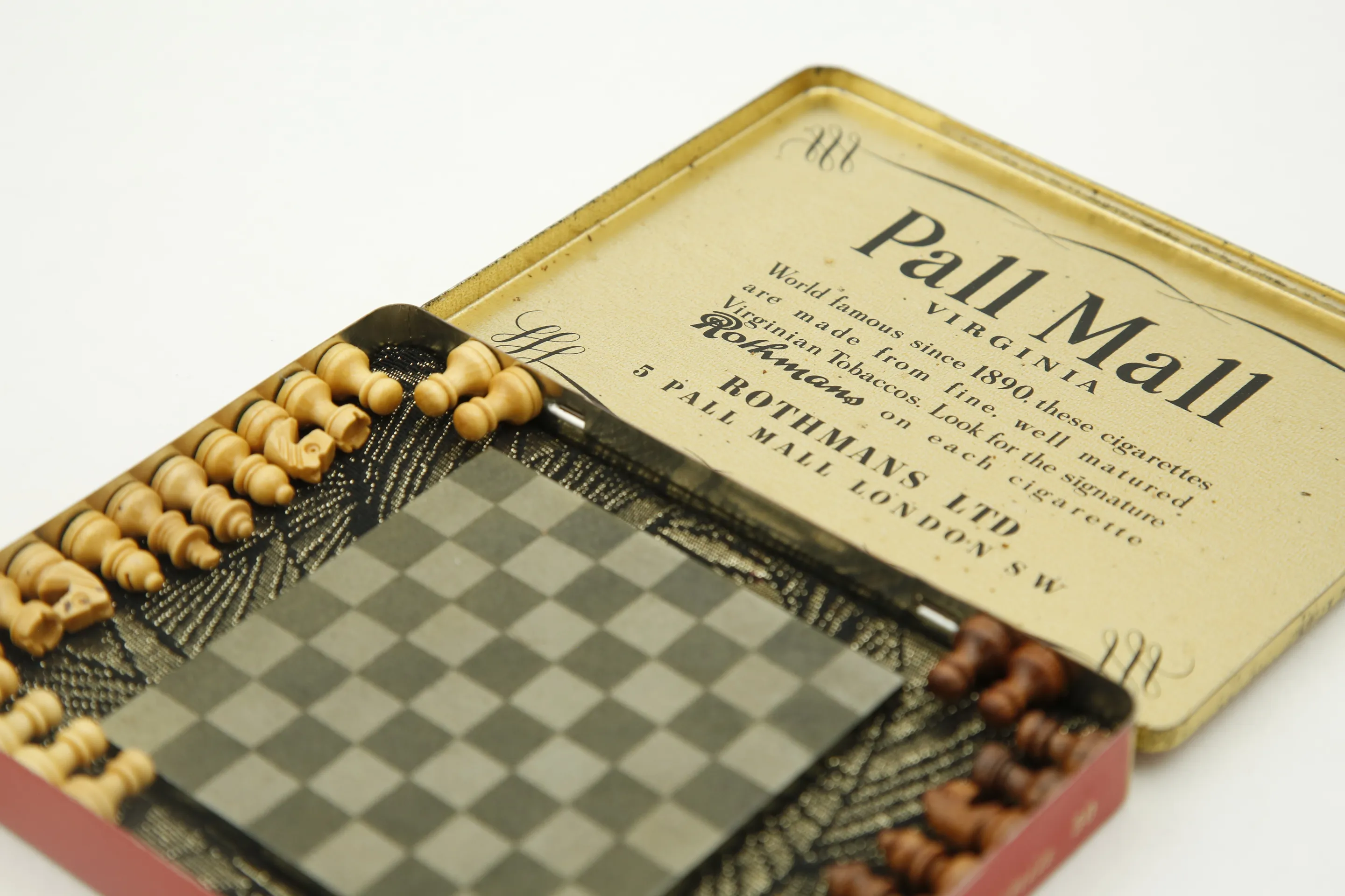Cigarette Box Chessboard PALL MALL