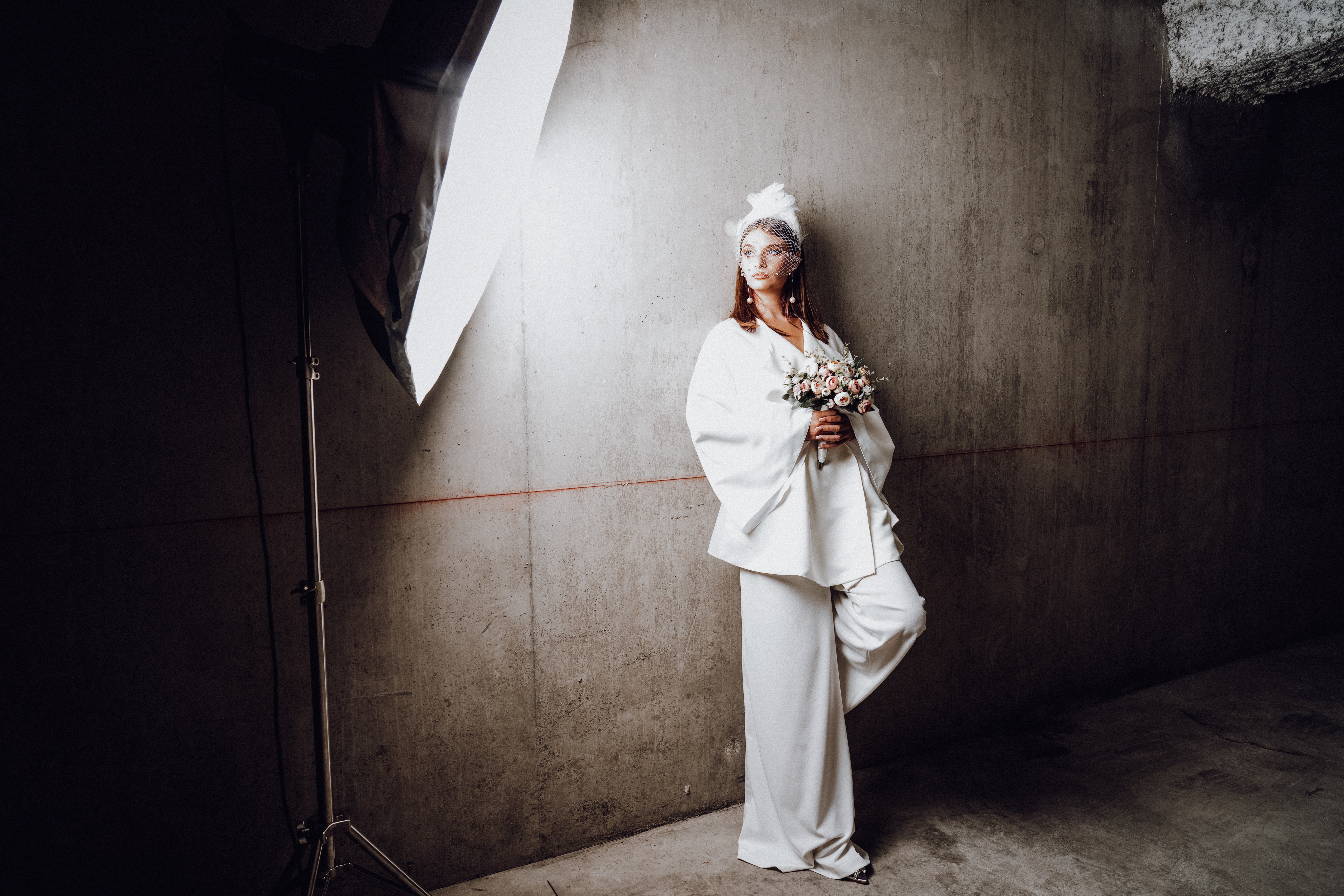 Tailleur de mariage en satin duchesse Iza Dita