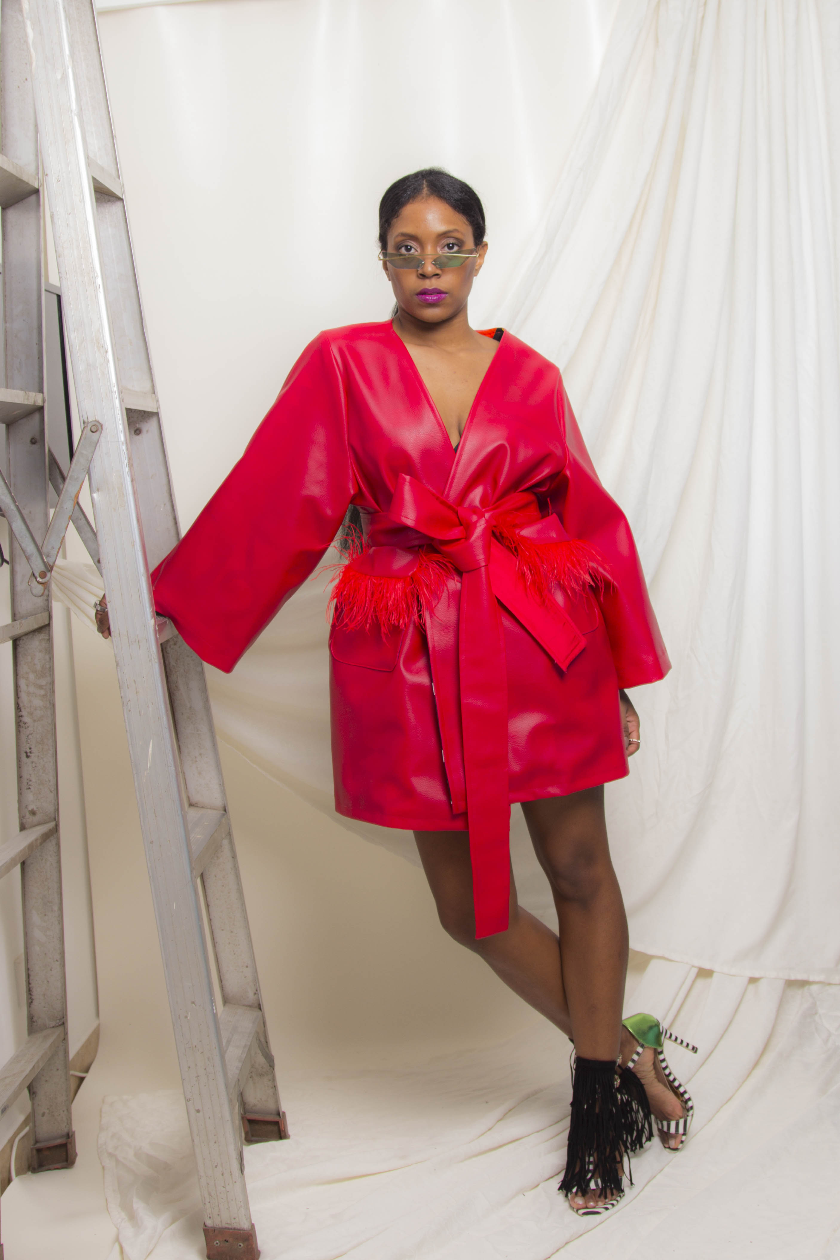 Veste kimono en simili cuir rouge 