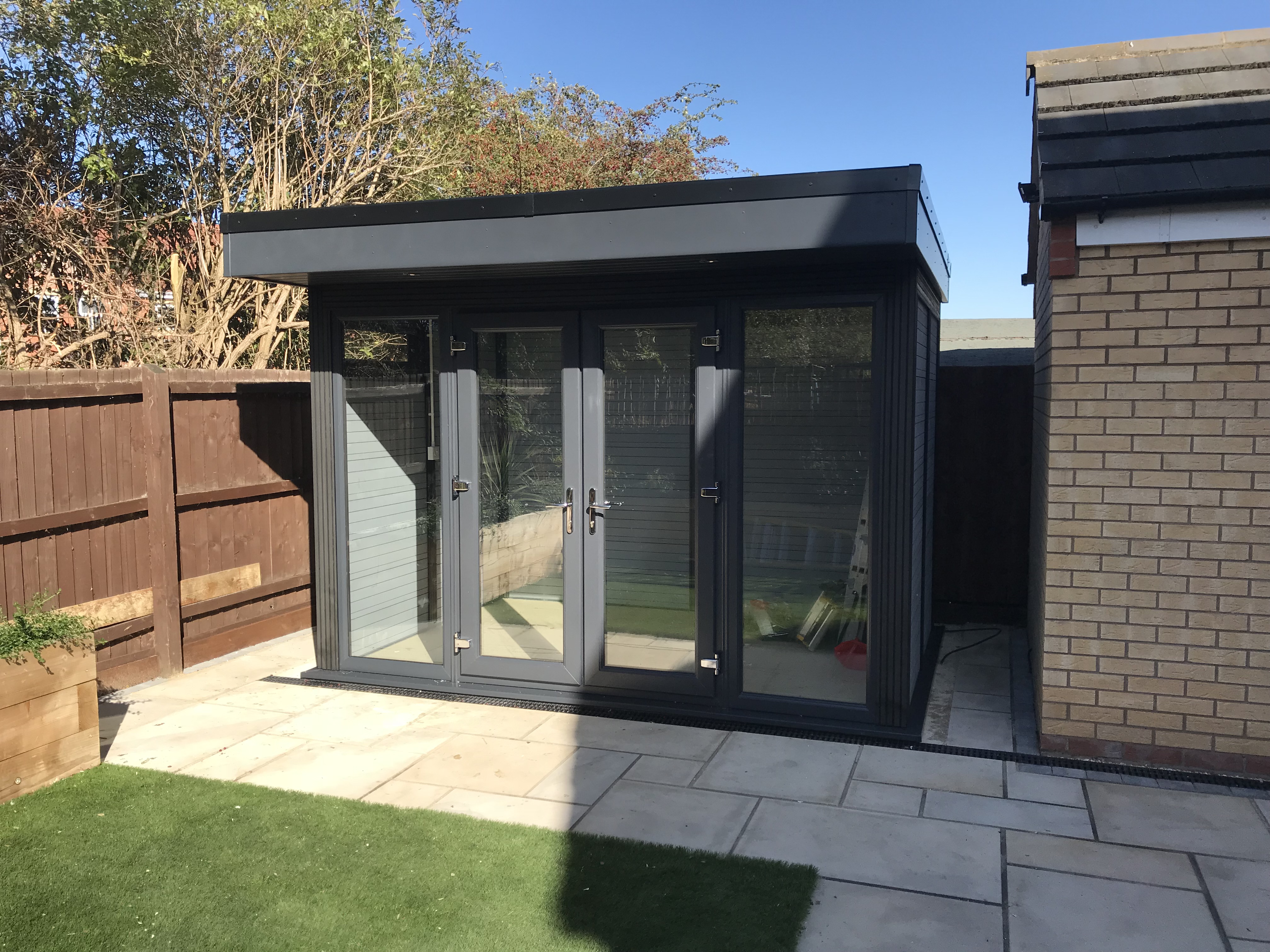 Ascot room with french doors/side panels full width 