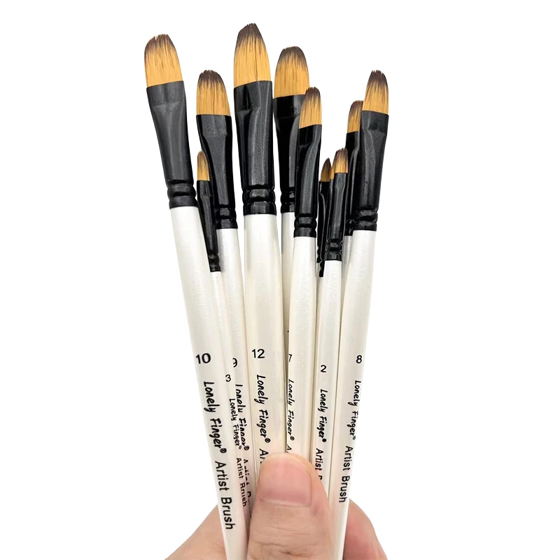 Set de 12 pinceles para pintura al oleo tipo filbert con cerda de Nailon y mango corto
