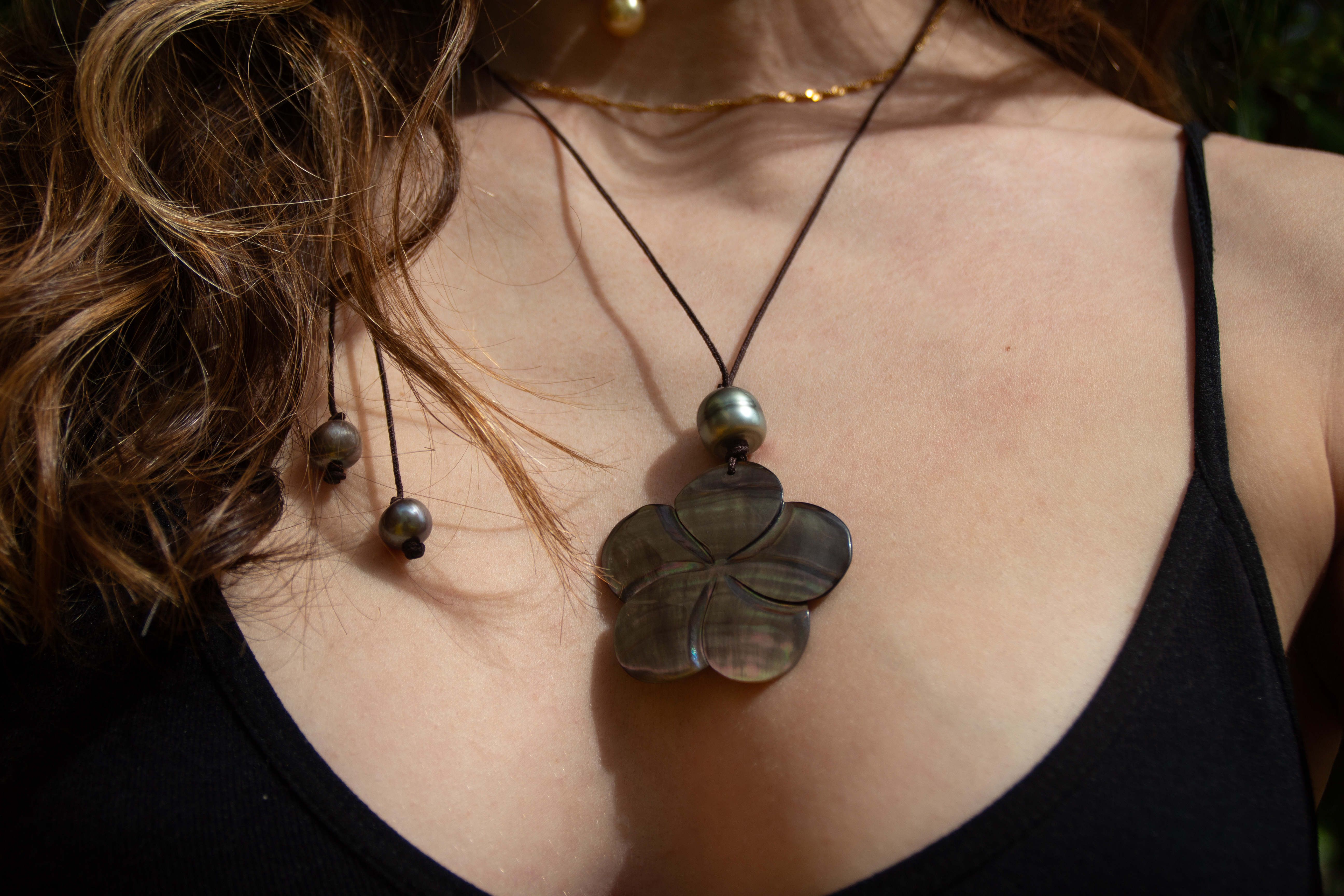 Collier tahiti & fleur de nacre 