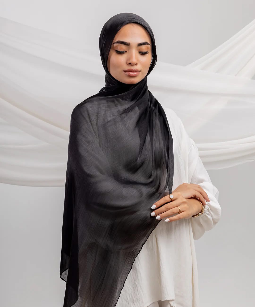  black shimmering scarf